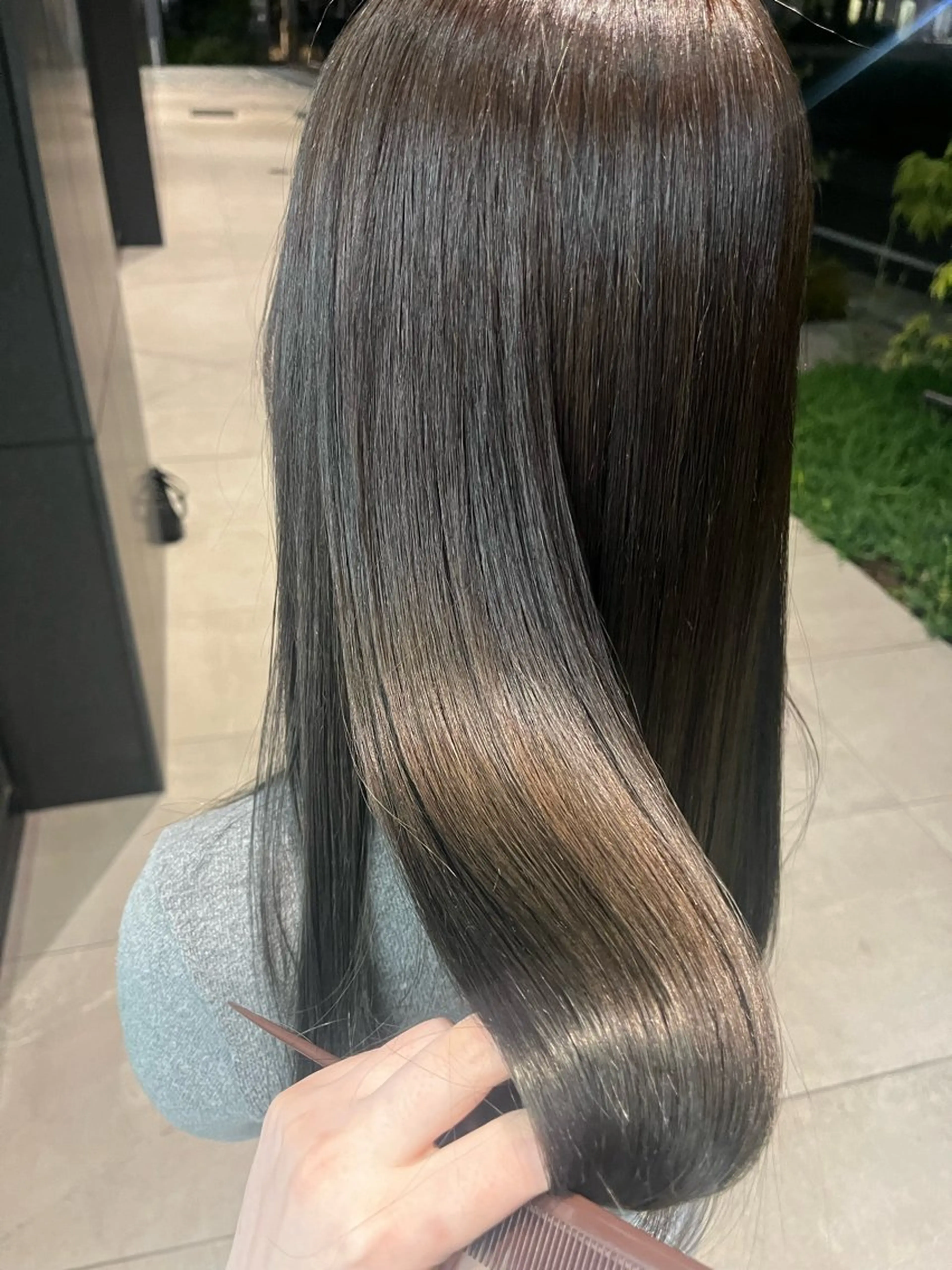 ロング ユイ☆レイヤーカット ヘアセット/ブリーチのヘアスタイル