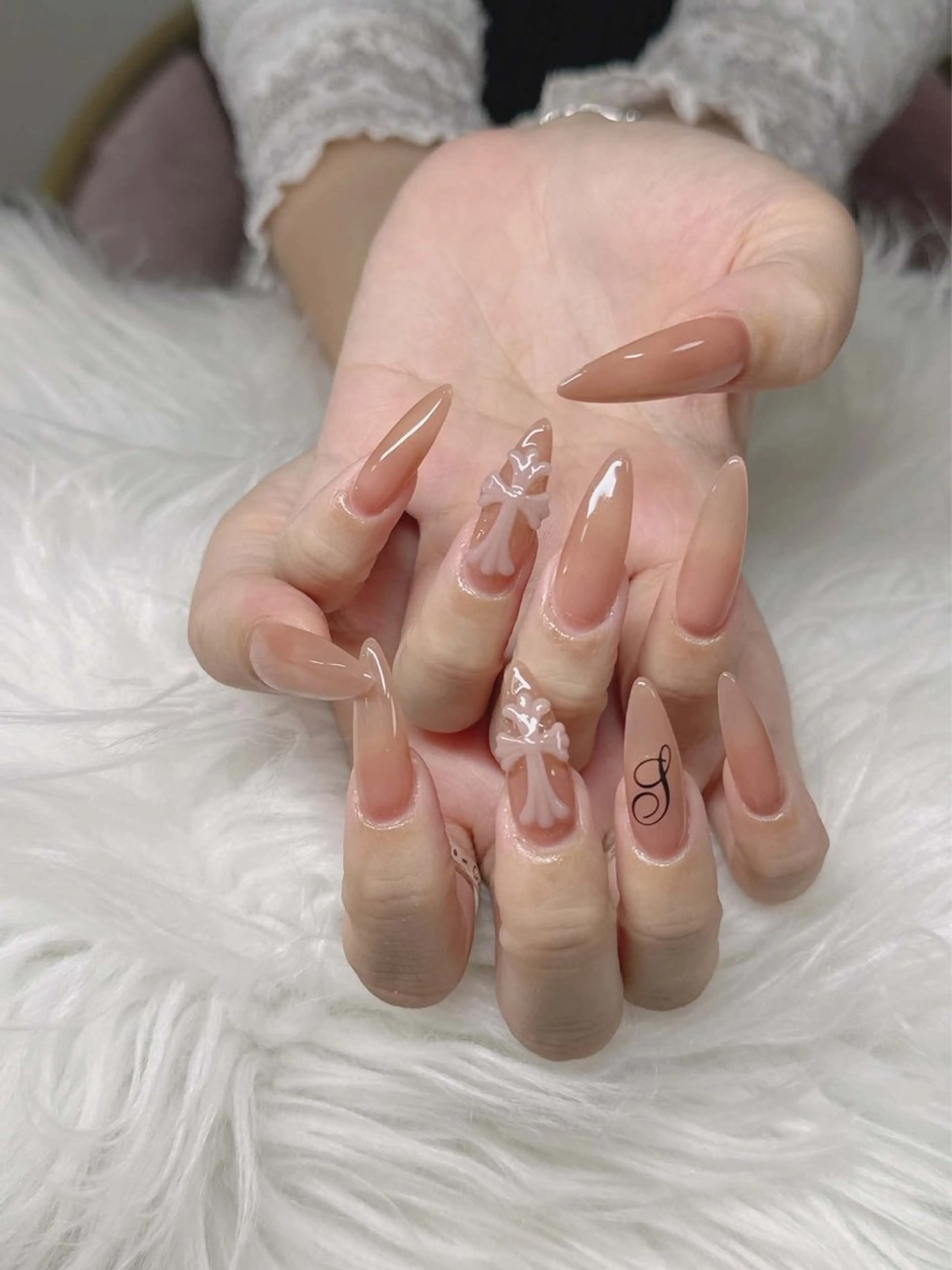 ネイル 長さ出し グラデーション 卒業式 キラキラネイル マグネットネイル Lee Nailsのネイルデザイン