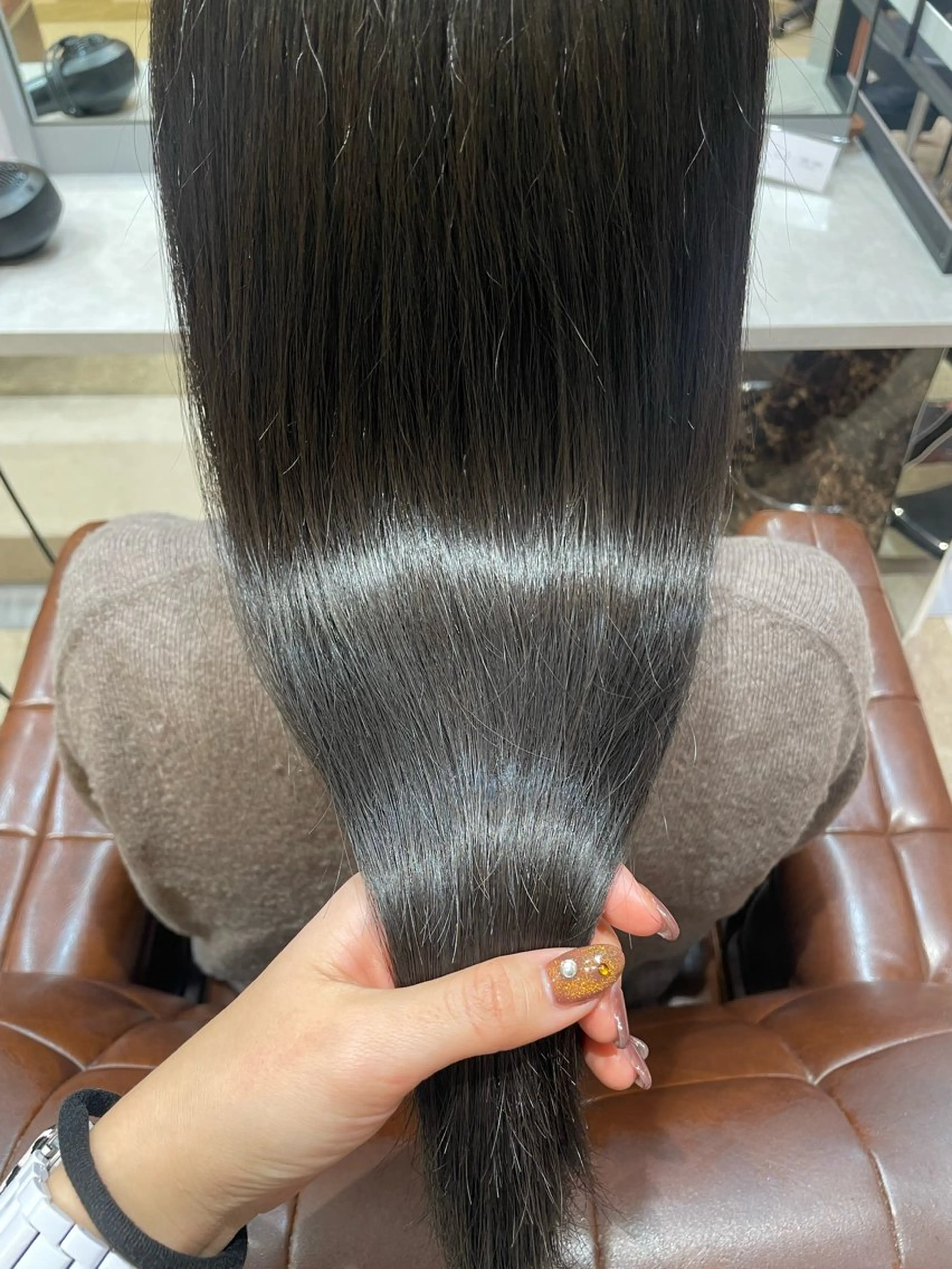 セミロング acroあべの店所属・🧸顔周りカット /透明感🎀のヘアスタイル