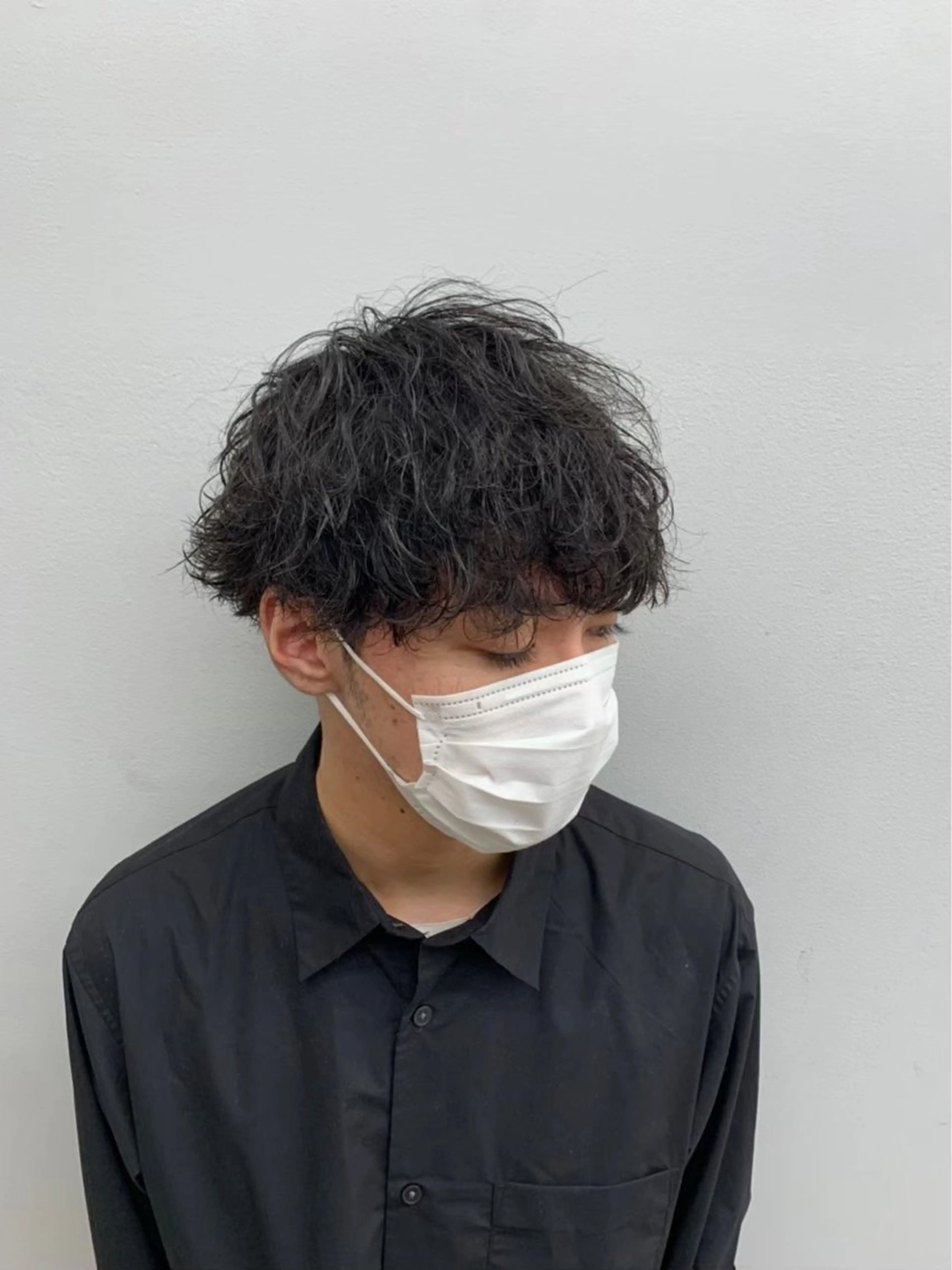 メンズ センターパート フェードカット マッシュ メンズパーマ メンズツイストパーマ カット パーマ mihoko/ ニュアンスパーマの眉毛・アイブロウイメージ