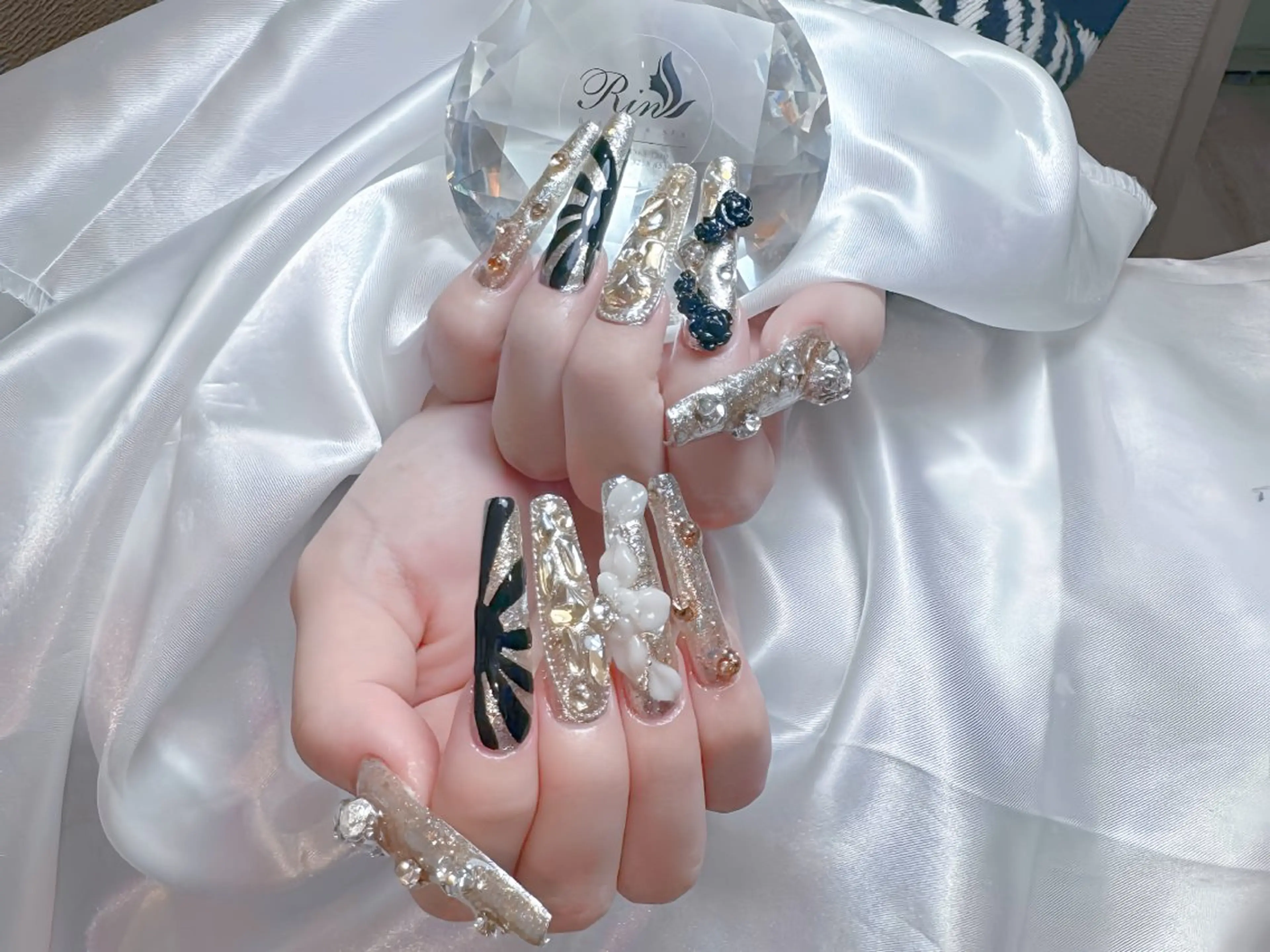 ネイル アートネイル 成人式 ロングネイル ニュアンスネイル スカルプネイル ハンドネイル Rin Nail 新大久保店のネイルデザイン