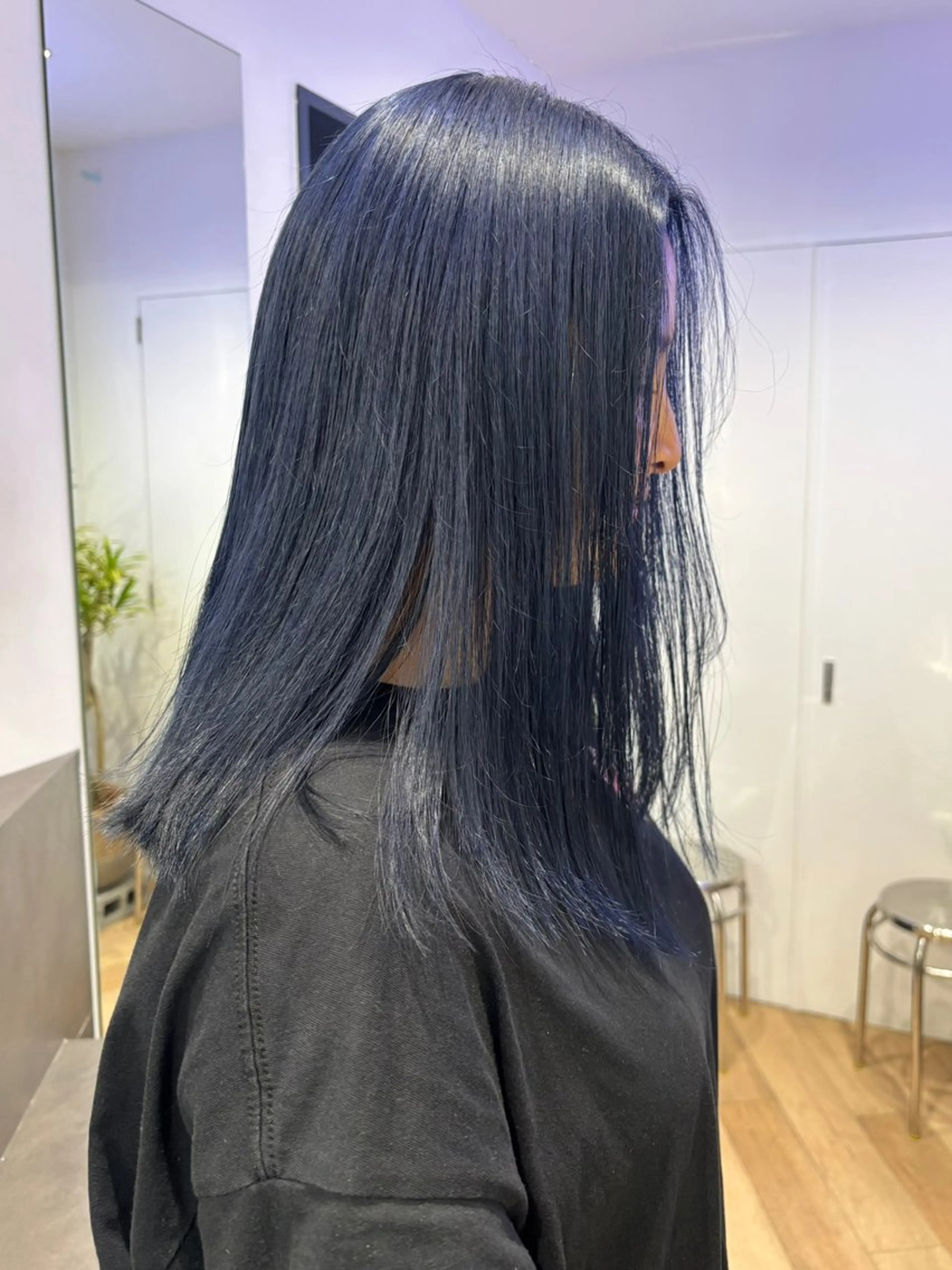 ミディアム カラー ブリーチ ネイビーカラー ヘアカラー ブリーチ透明感カラー 🍀mizuki🍀のヘアスタイル