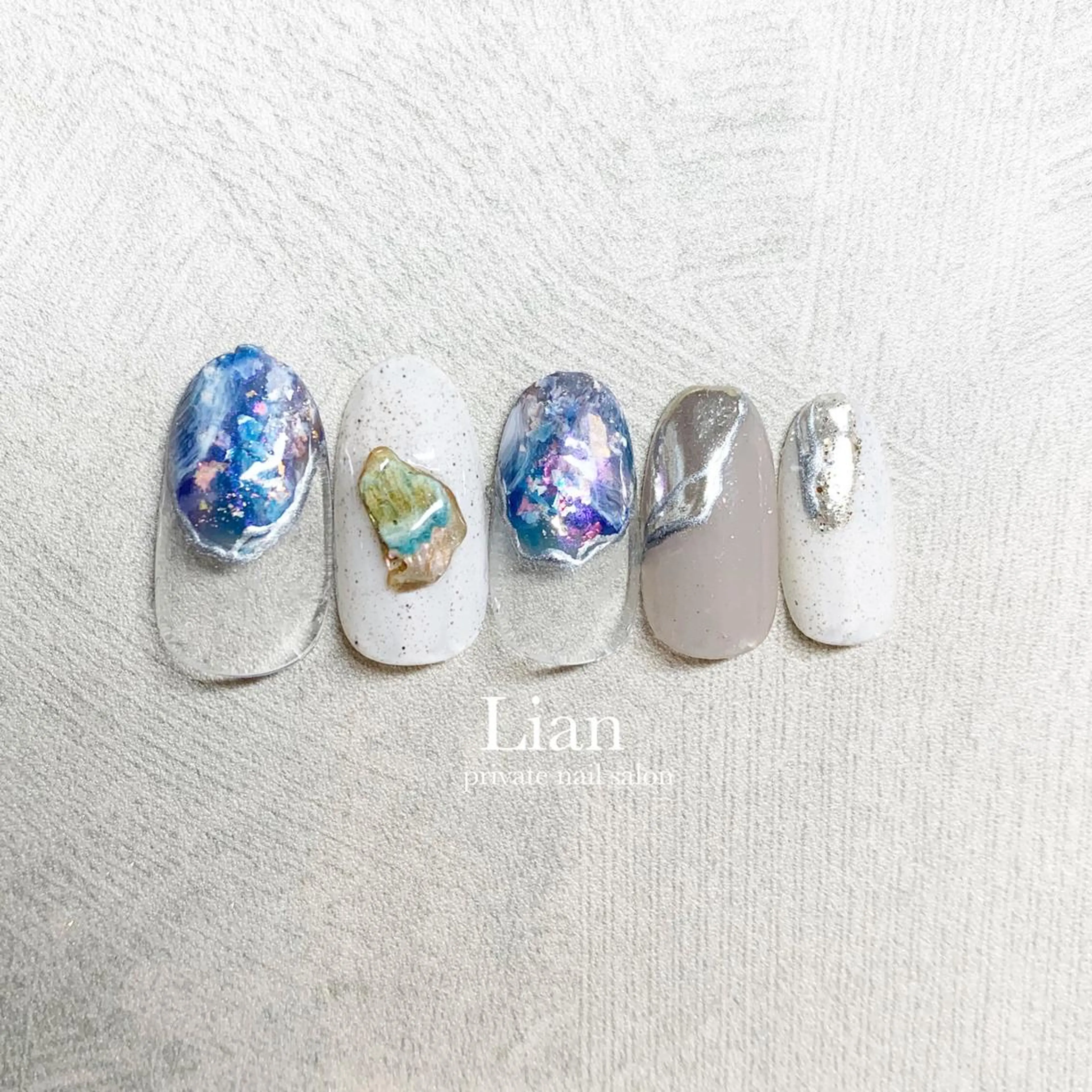 ネイル ブルー フットネイル キラキラネイル ラメ(グリッター) 夏ネイル nailsalon Lenoaのネイルデザイン