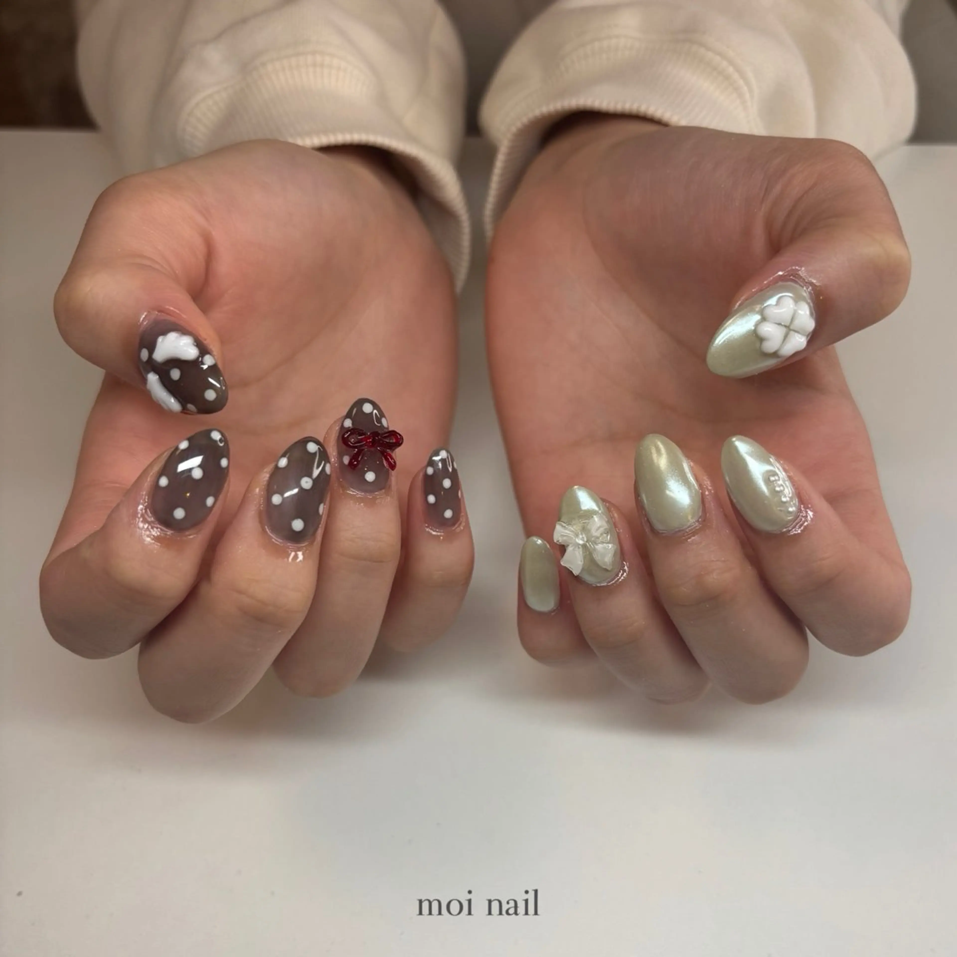 ネイル moi nail ˙⋆.˚のネイルデザイン