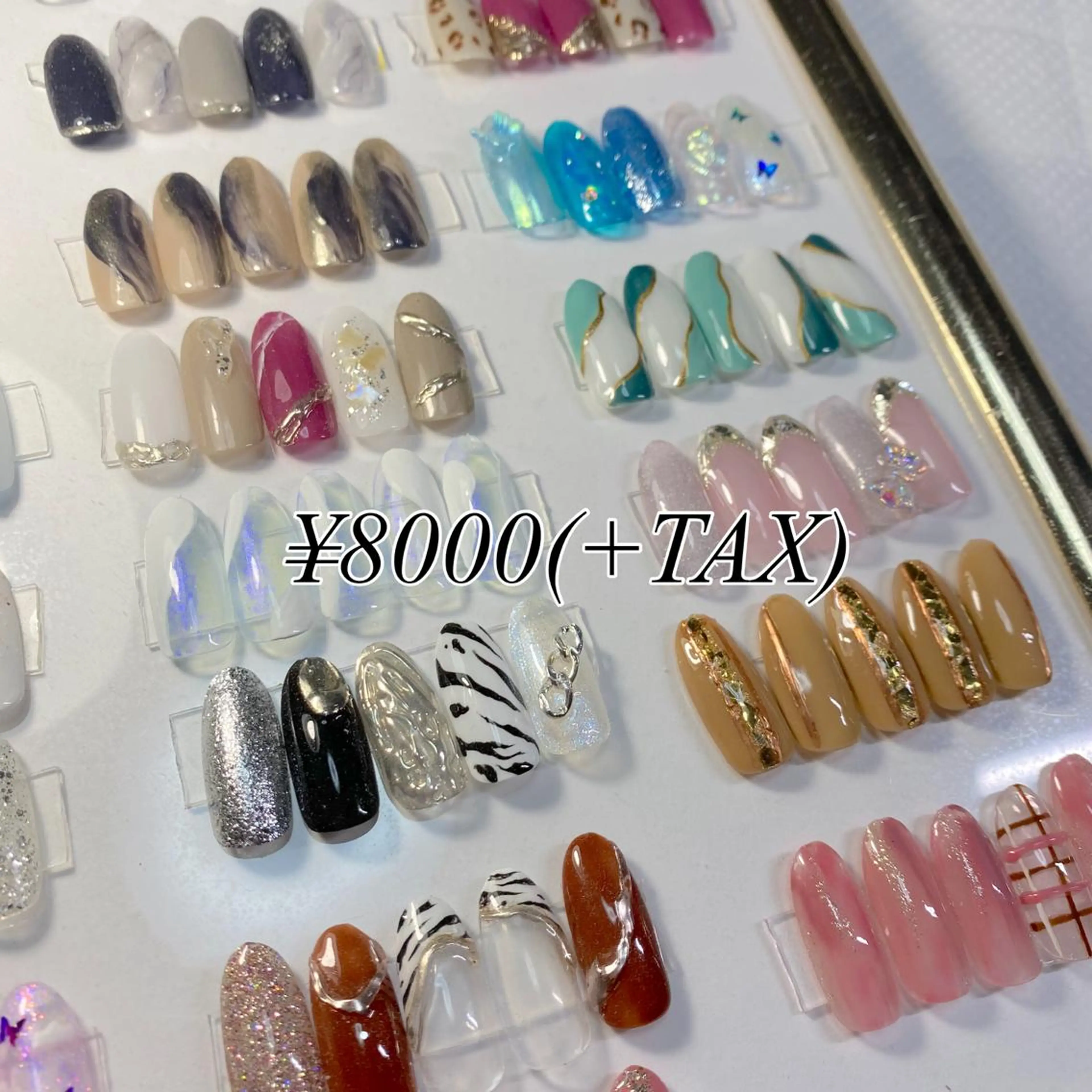 ミディアム ネイル ジェルネイル ニュアンスネイル オフィスネイル シンプルネイル nail salon Revymoreのネイルデザイン