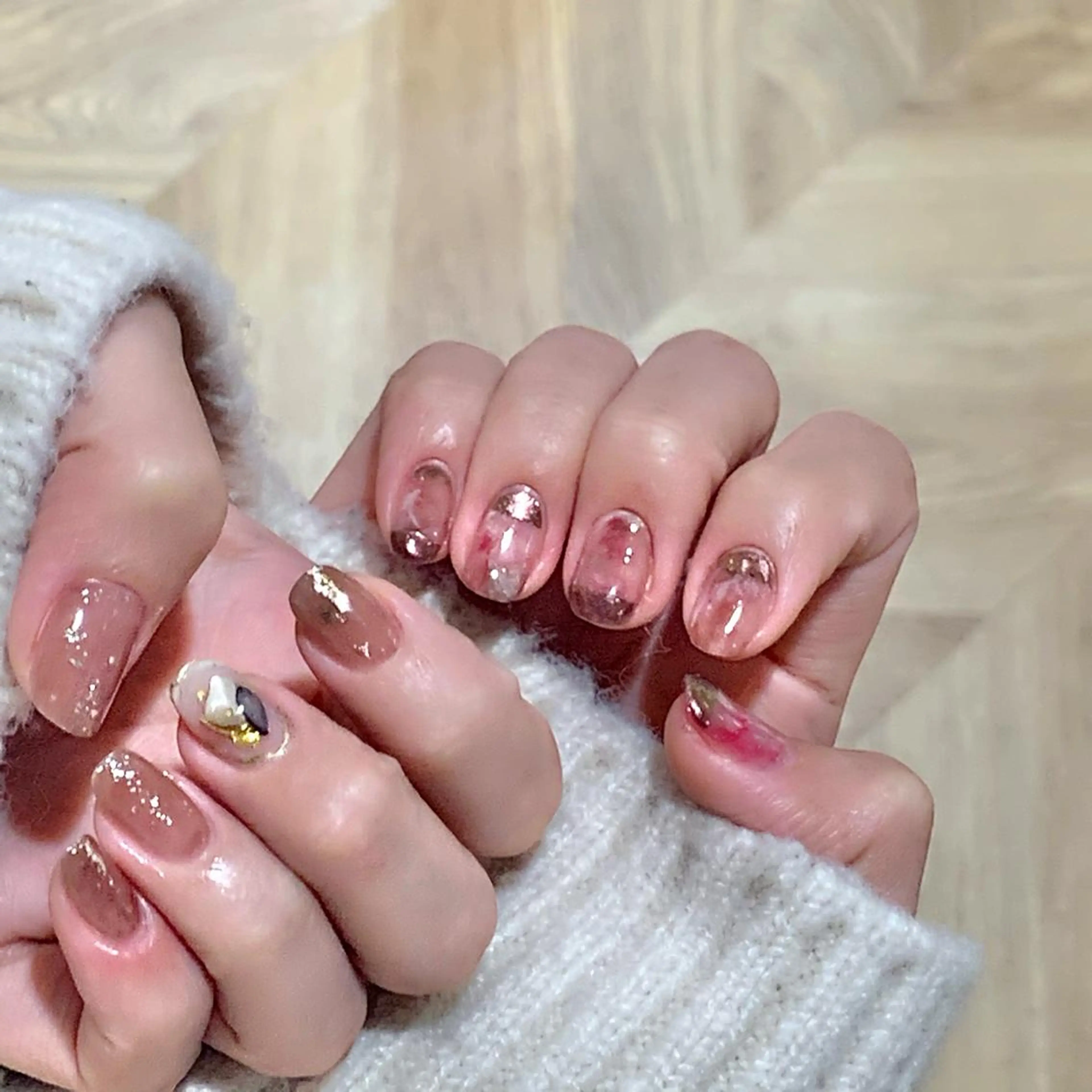 ネイル ボルドー ブラウン ニュアンスネイル ハンドネイル 佐藤 まりえのネイルデザイン