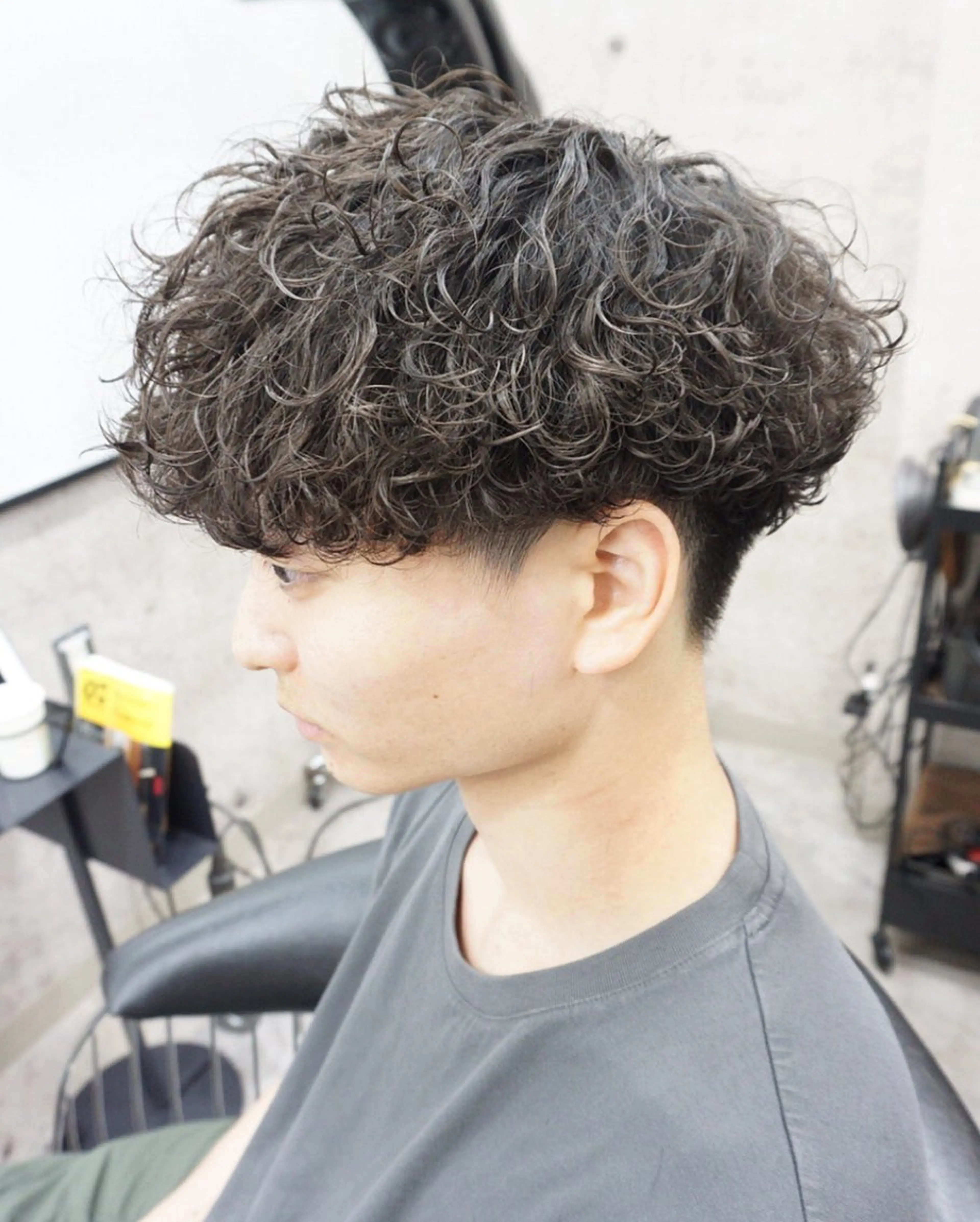 メンズ メンズパーマ プードルパーマ メンズツイストパーマ 波巻きパーマ プードルパーマ カット パーマ hair teria ryu 大塚のヘアスタイル
