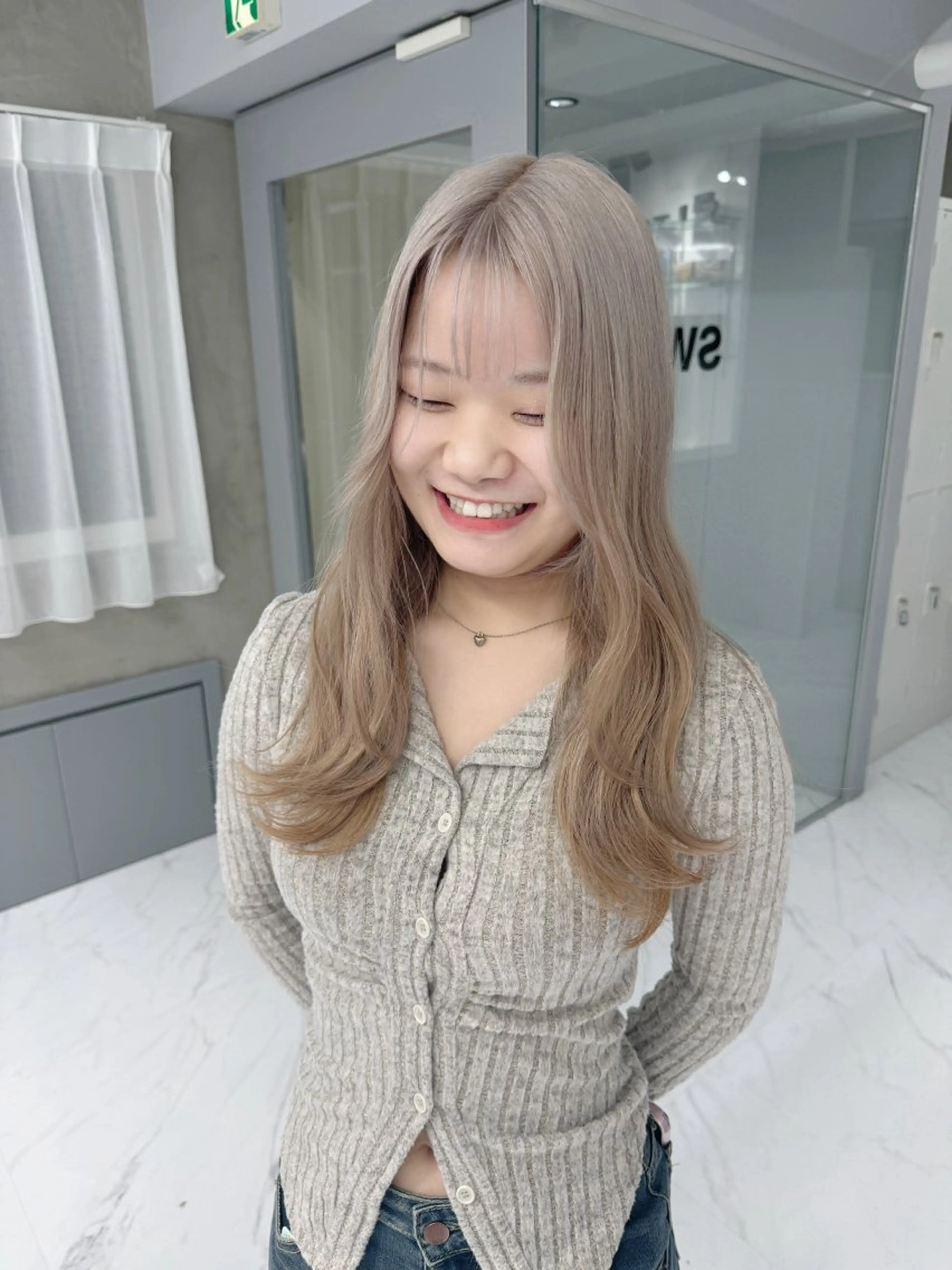 ロング カット ヘアカラー トリートメント Mana/似合わせ レイヤー/ウルフのヘアスタイル