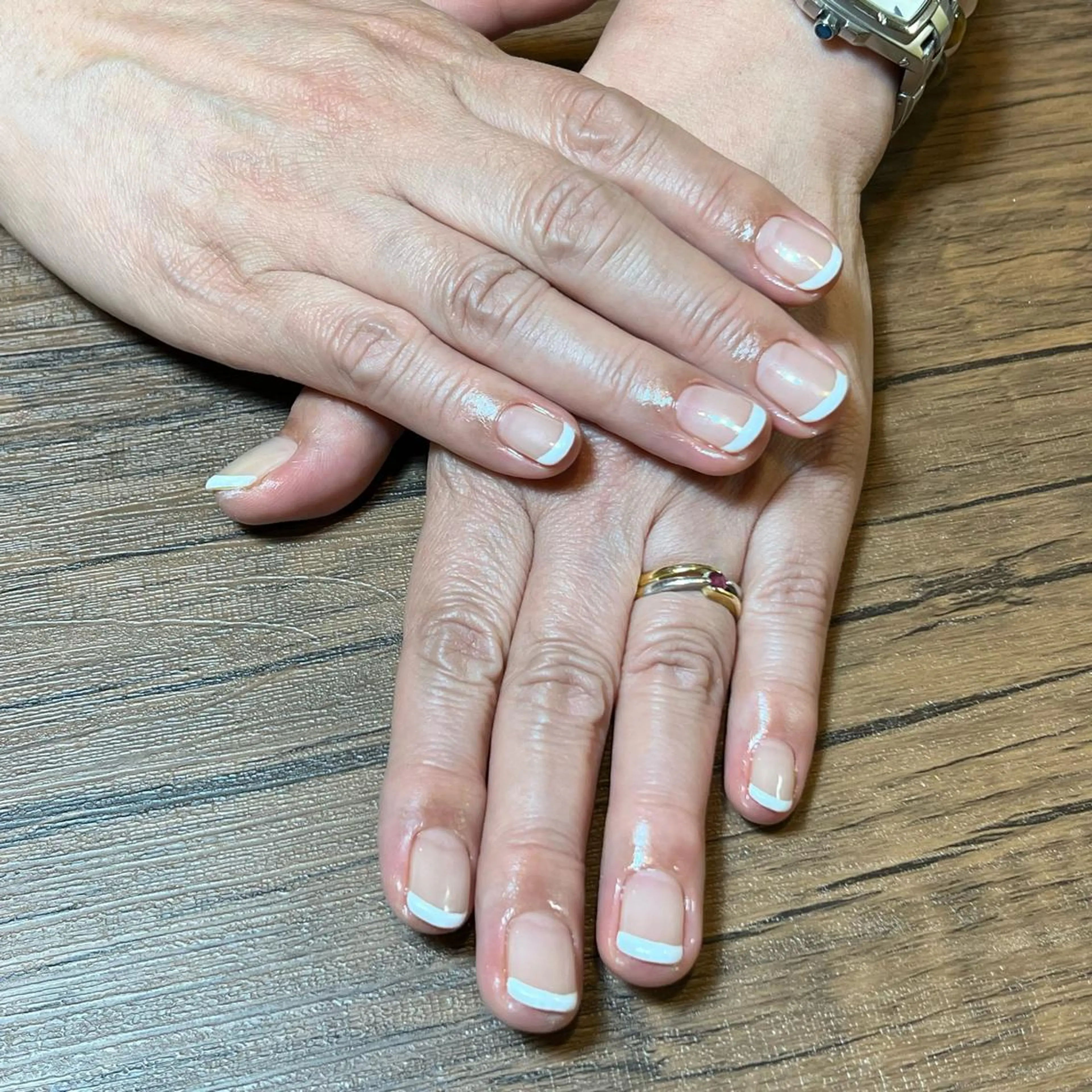 ネイル フレンチネイル ハンドネイル HENRIETTA NAILSALONのネイルデザイン