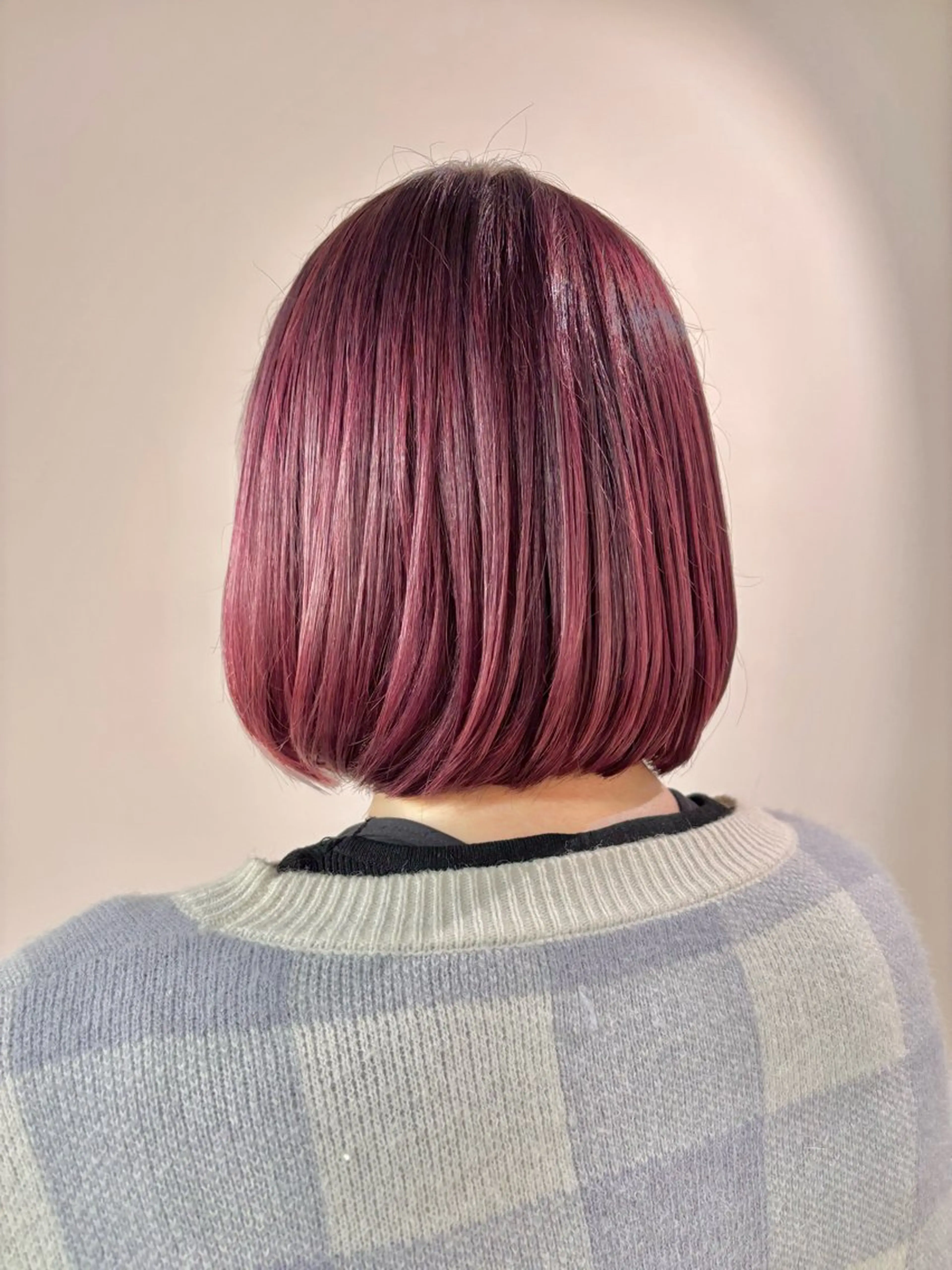 ミディアム カラー 古川 琴美のヘアスタイル