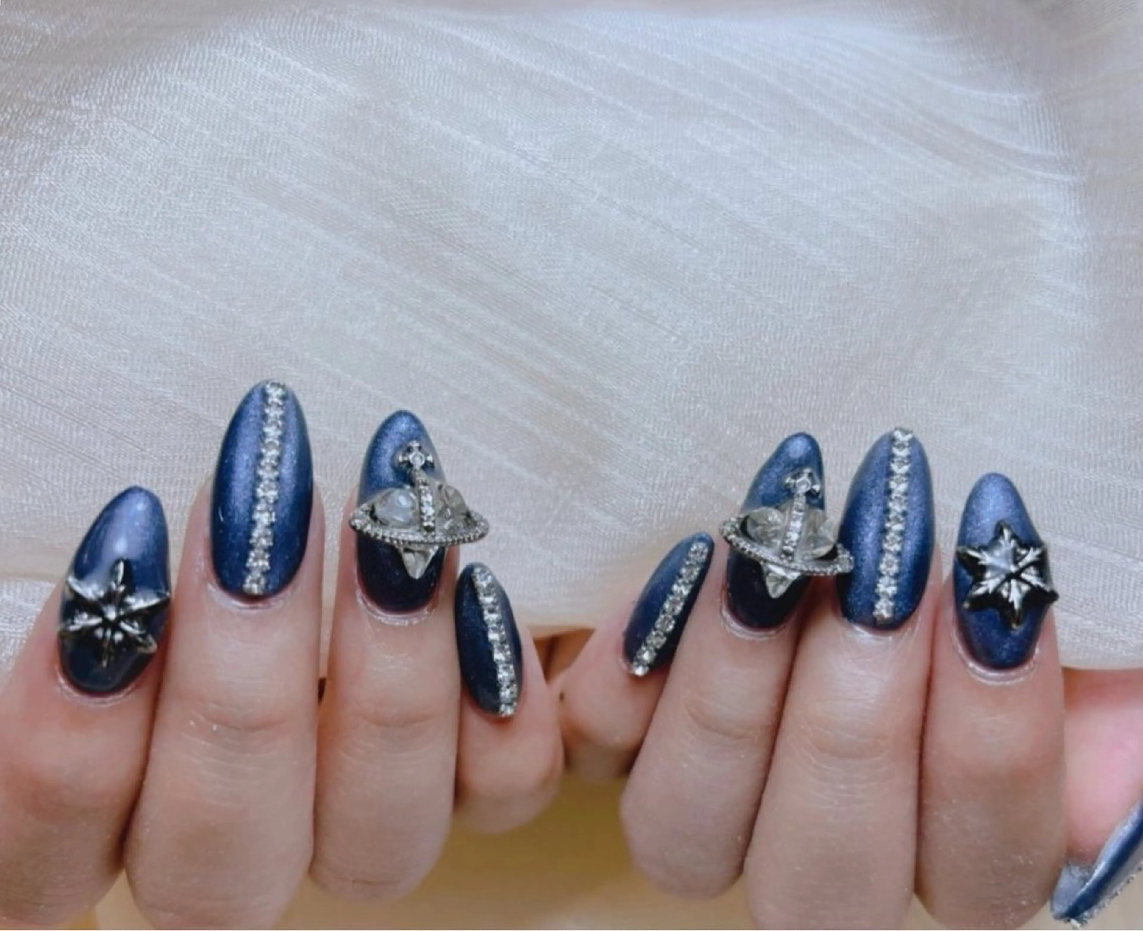 ネイル ハンドネイル H3 Nail Tsuki🦋💙のネイルデザイン