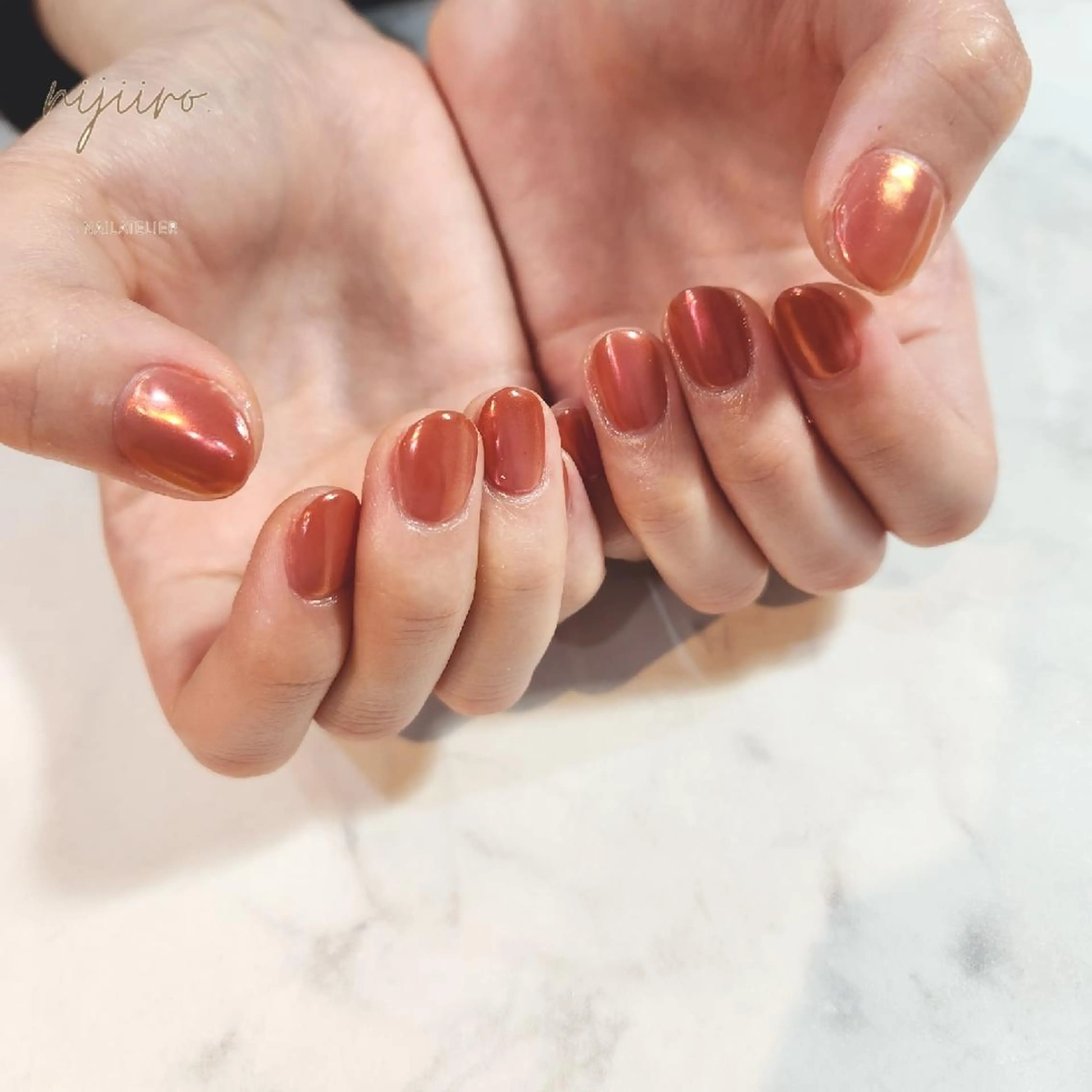 ネイル オーロラネイル ハンドネイル nailatelier nijiiro.所属・nijiiro🌈 サトウのネイルデザイン