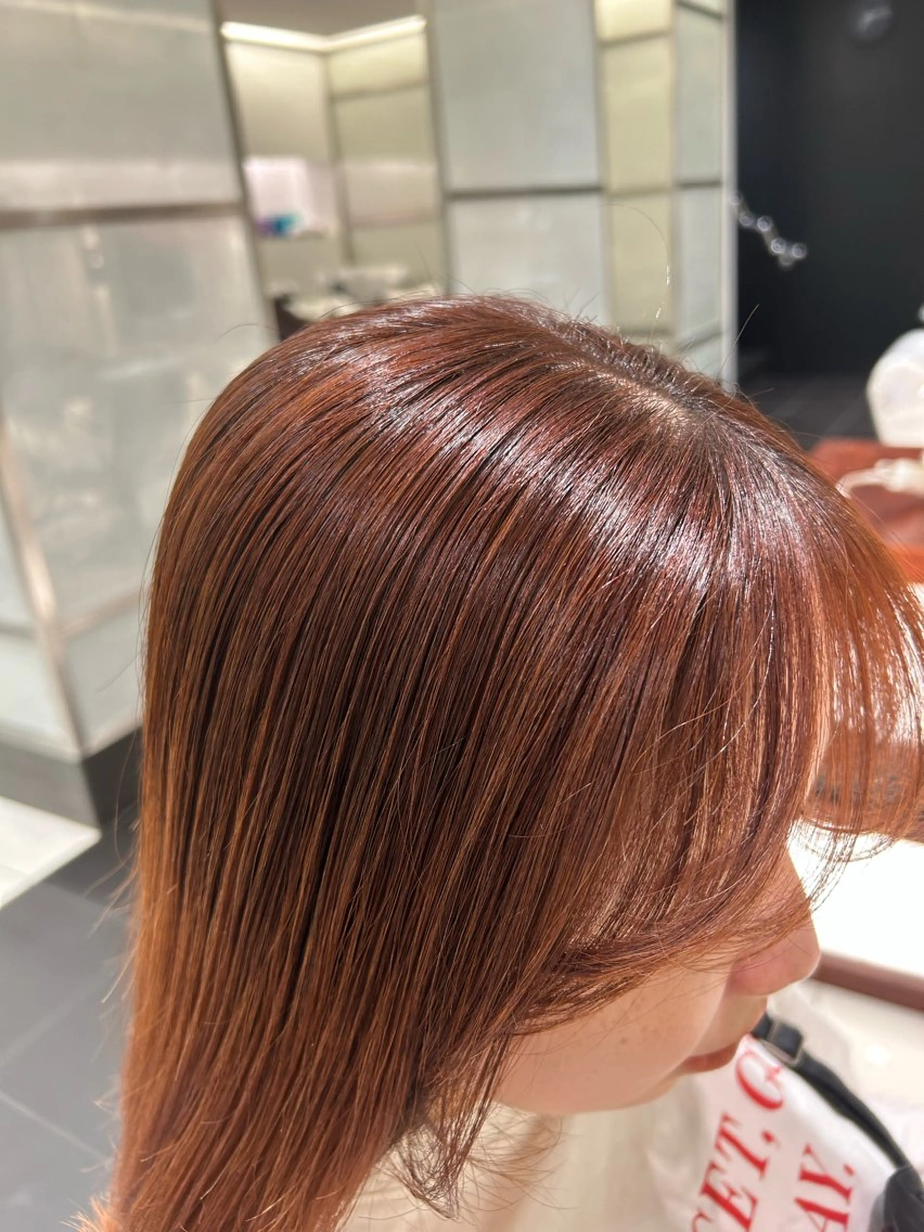 セミロング カラー カット ヘアカラー オオタ ユイナ🌈のヘアスタイル