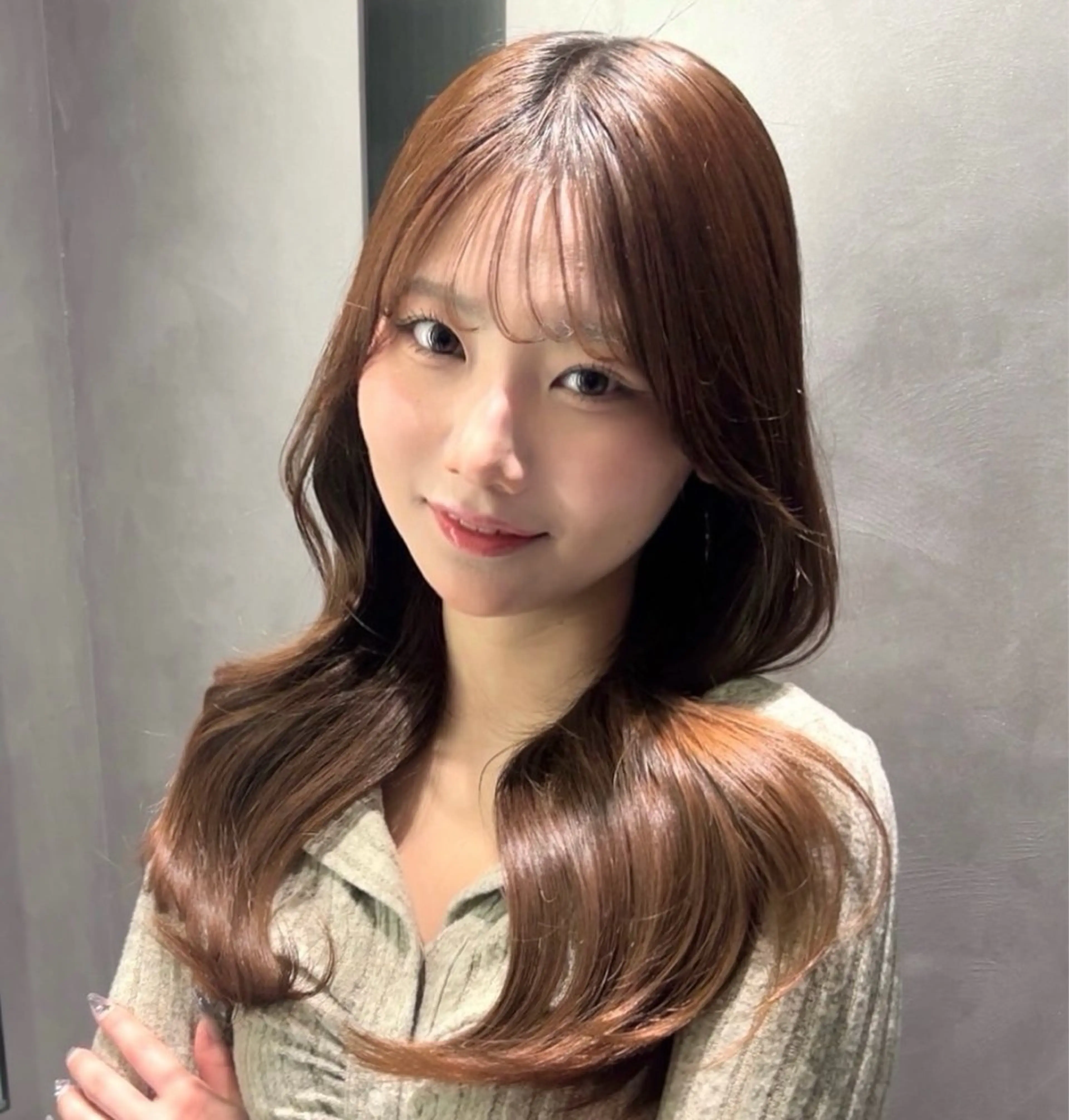 ロング くびれヘア 韓国風ヘア なつみ COA GINZAのヘアスタイル