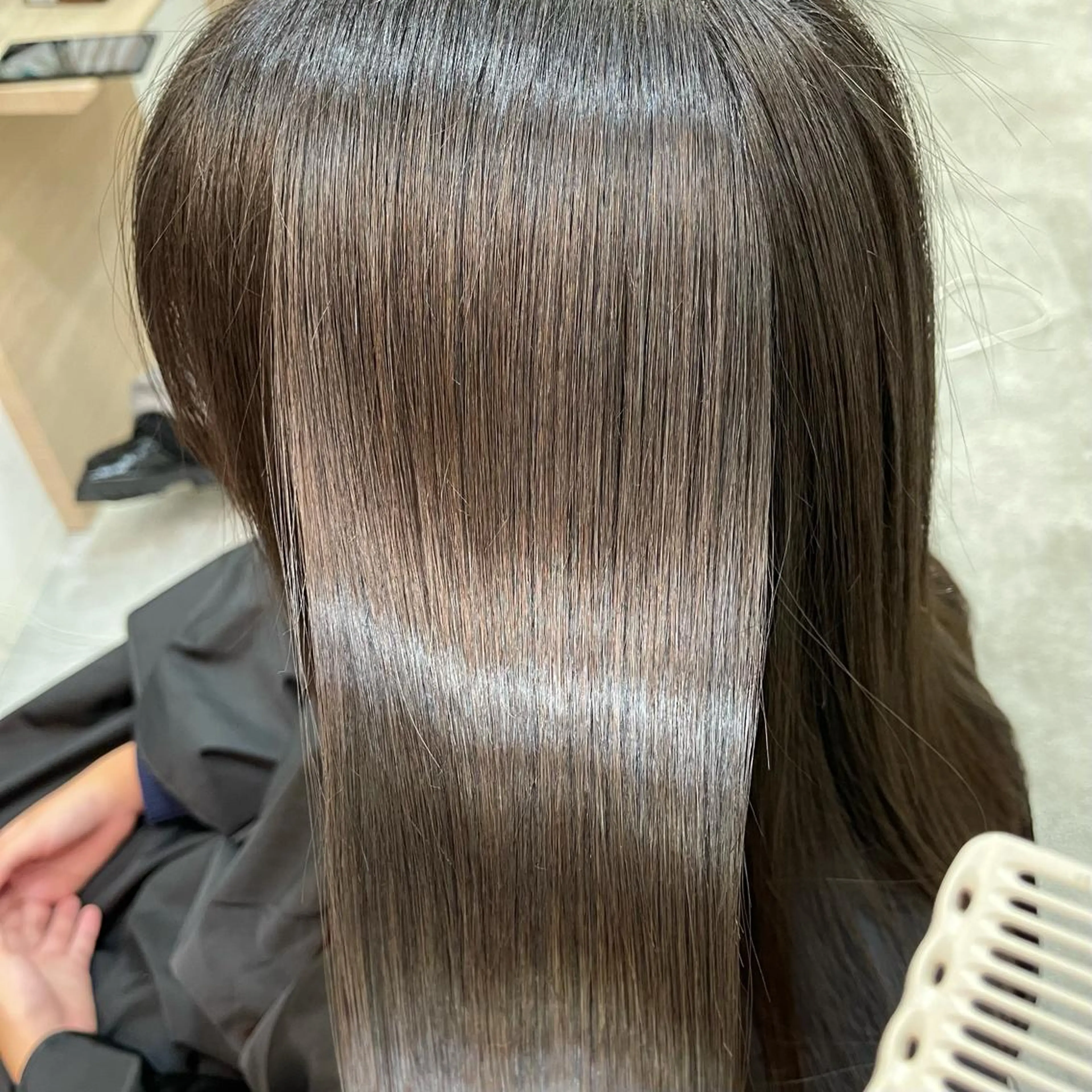 🍁2.3回目の方限定🍁ノーダメージ酸性縮毛矯正+ 似合わせカット +トリートメントの写真