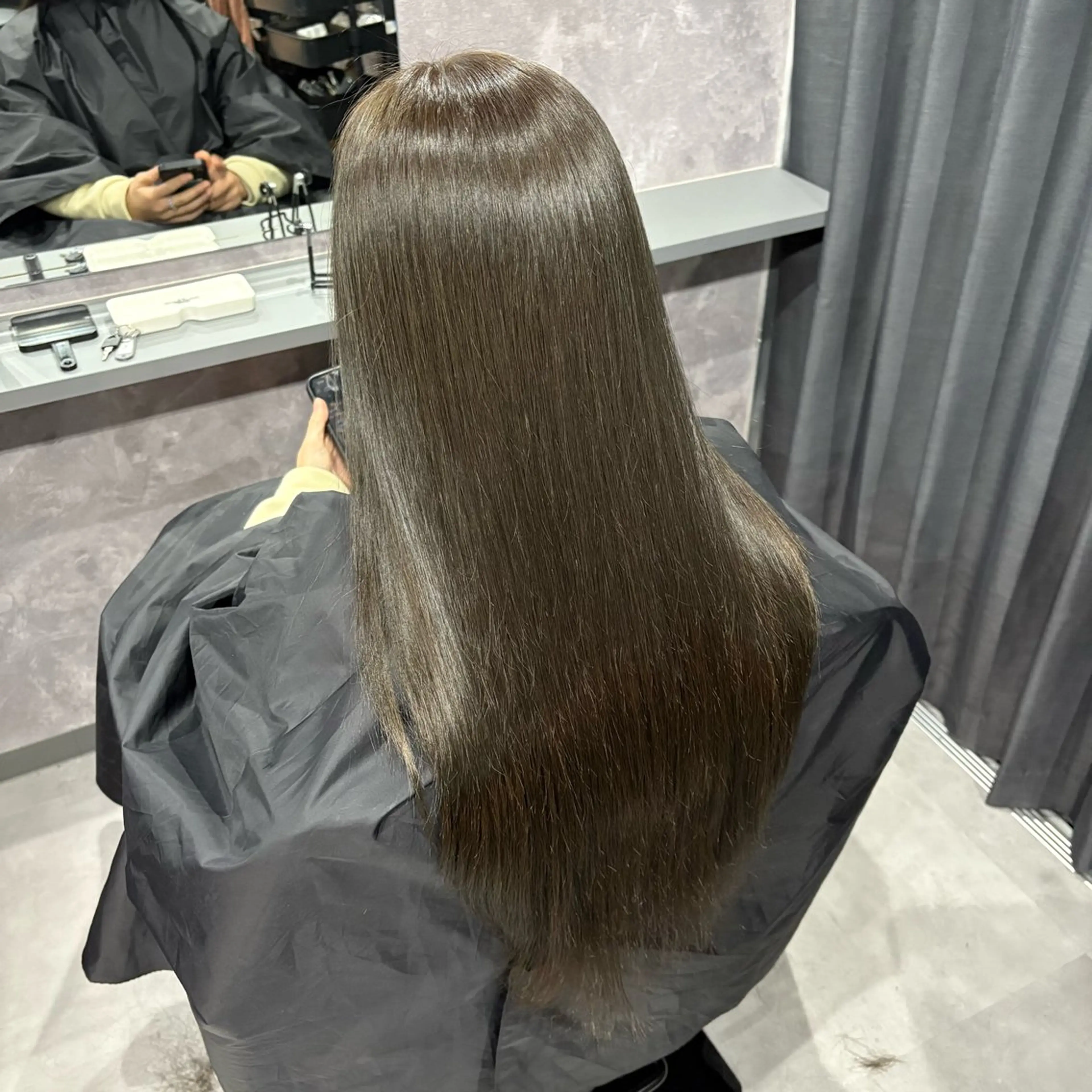 ロング カラー オリーブカラー nameless miichiのヘアスタイル