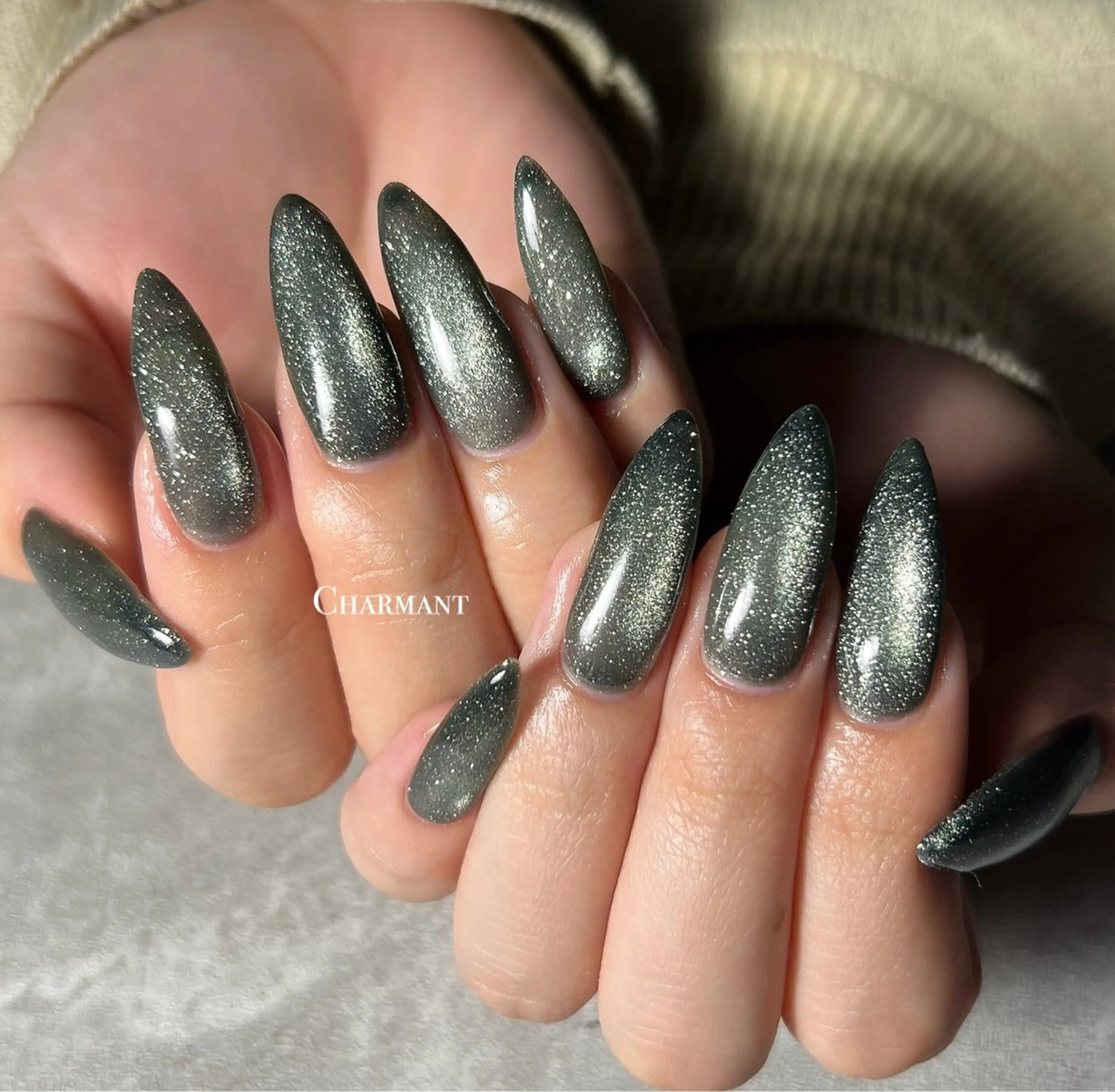 ネイル ハンドネイル Minako 【Charmant】のネイルデザイン