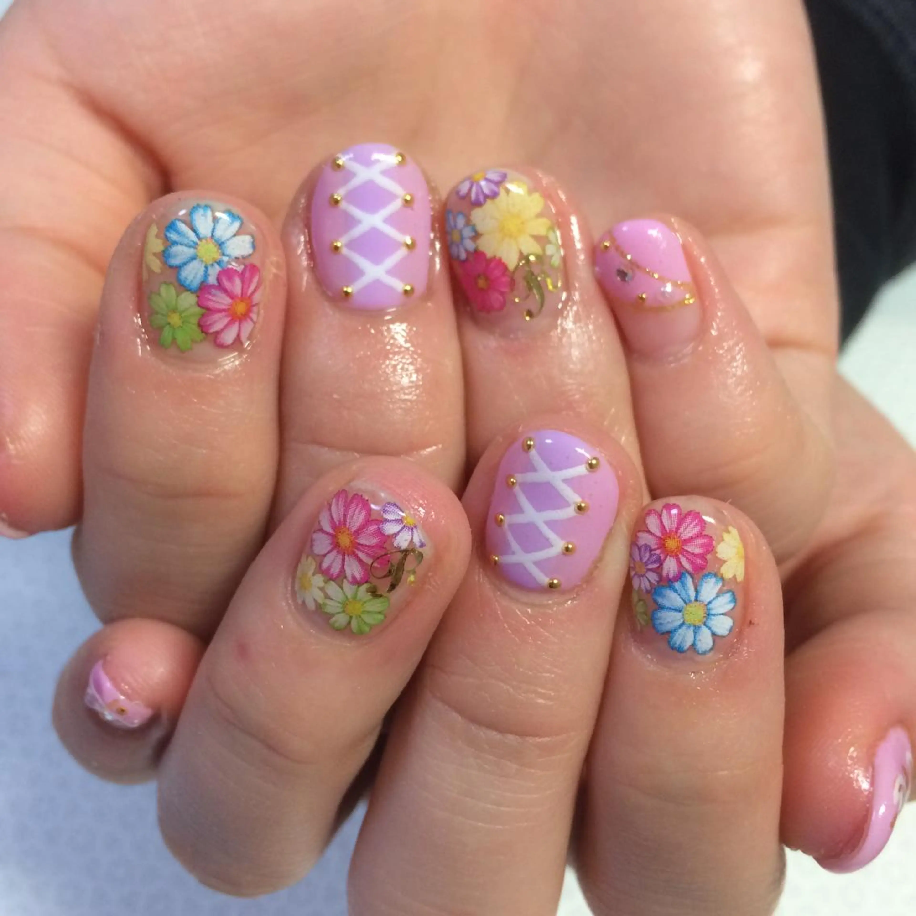 ネイル VIOLUS所属・VIOLUS 関目のネイルデザイン