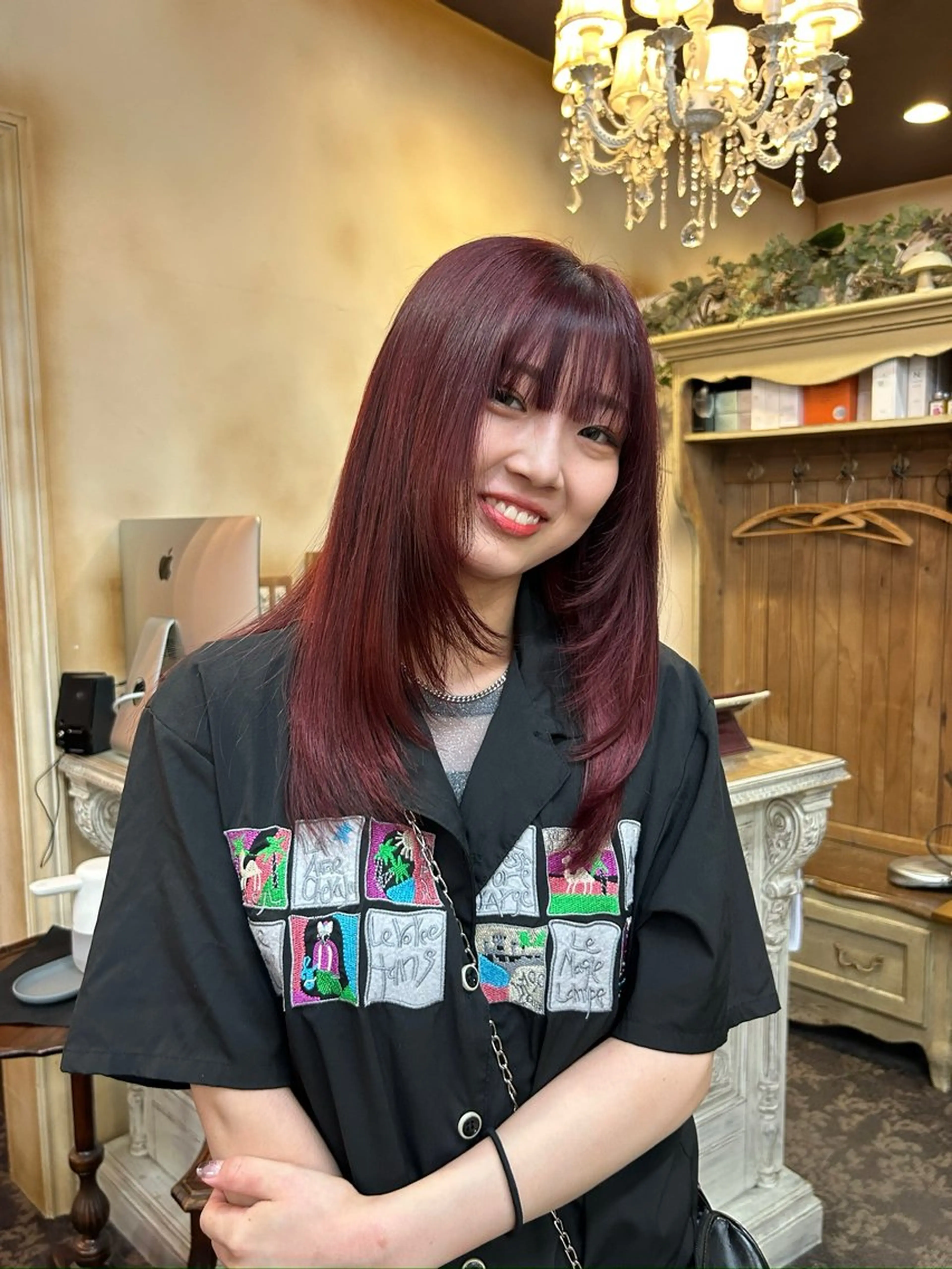ロング カラー ブリーチ 透明感カラー ダブルカラー ブリーチなしカラー レッドカラー abilita MIYUのヘアスタイル