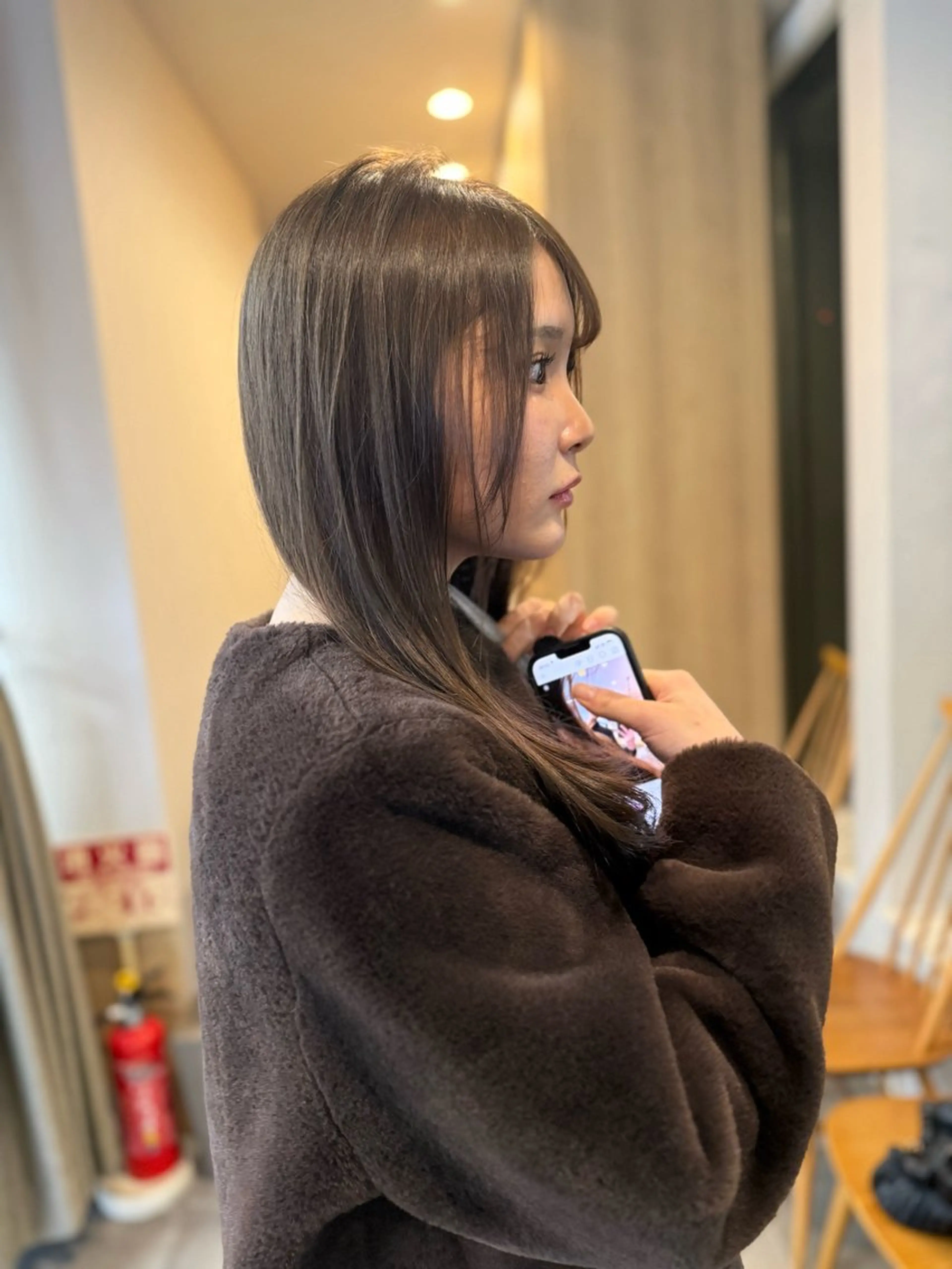 ロング カラー グレージュ レイヤーカット ショートカットパーマのヘアスタイル