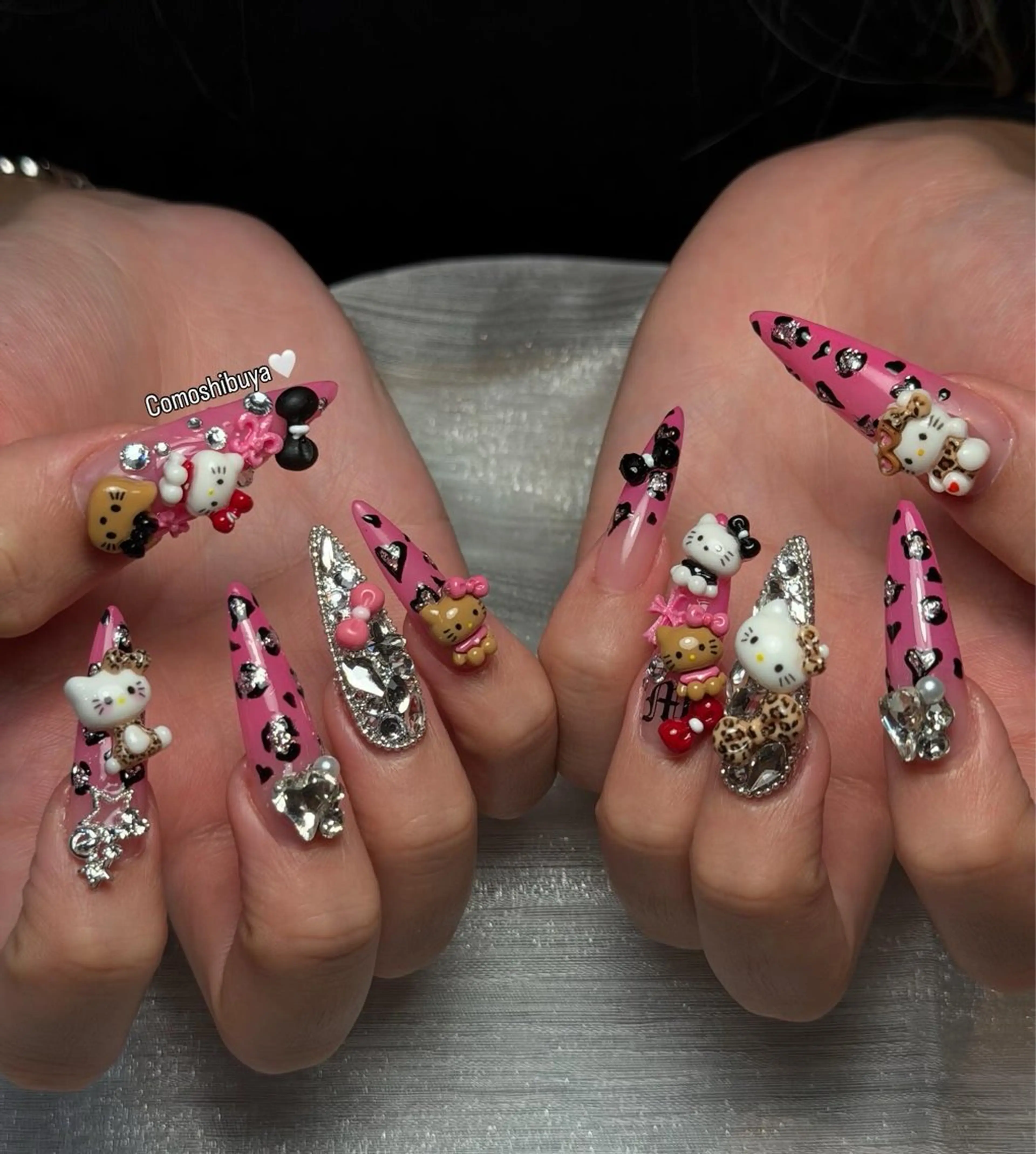 ネイル 韓国ネイル シンプルネイル ワンホンネイル CoMo Nail Studio所属・CoMo Nailのネイルデザイン