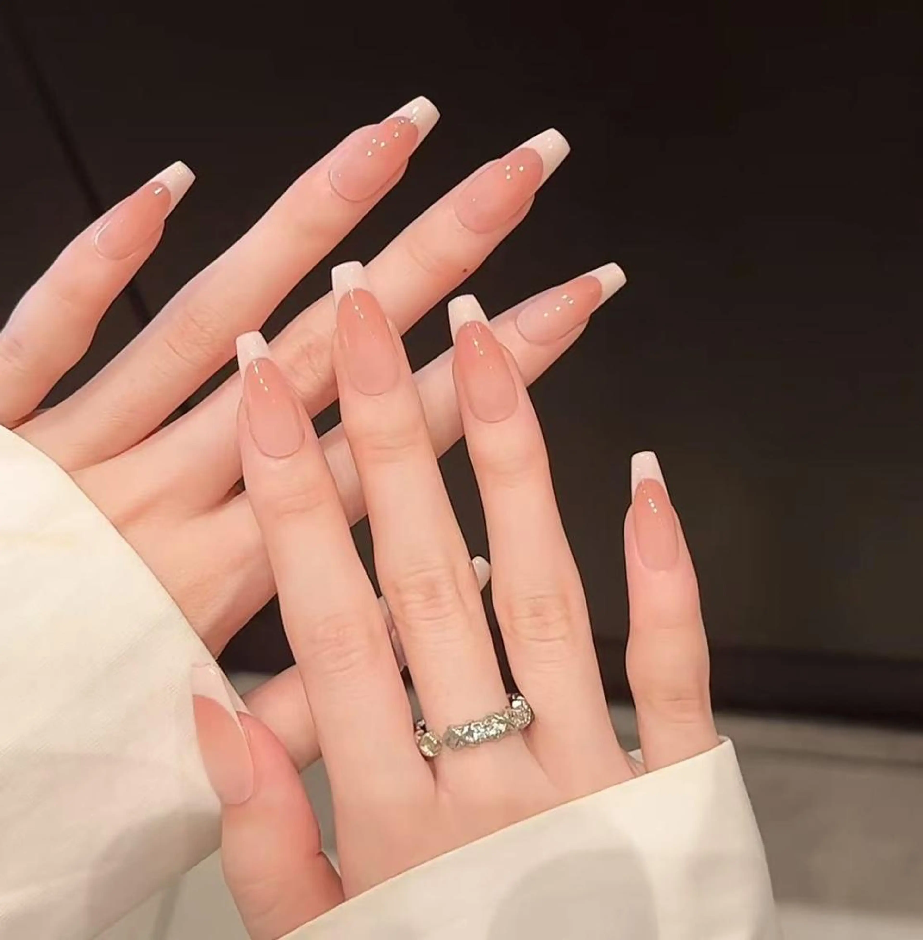 🧸🐾【チップ長さだし】韓国★ワンホン★カラーフレンチ★(ベースあり)の写真