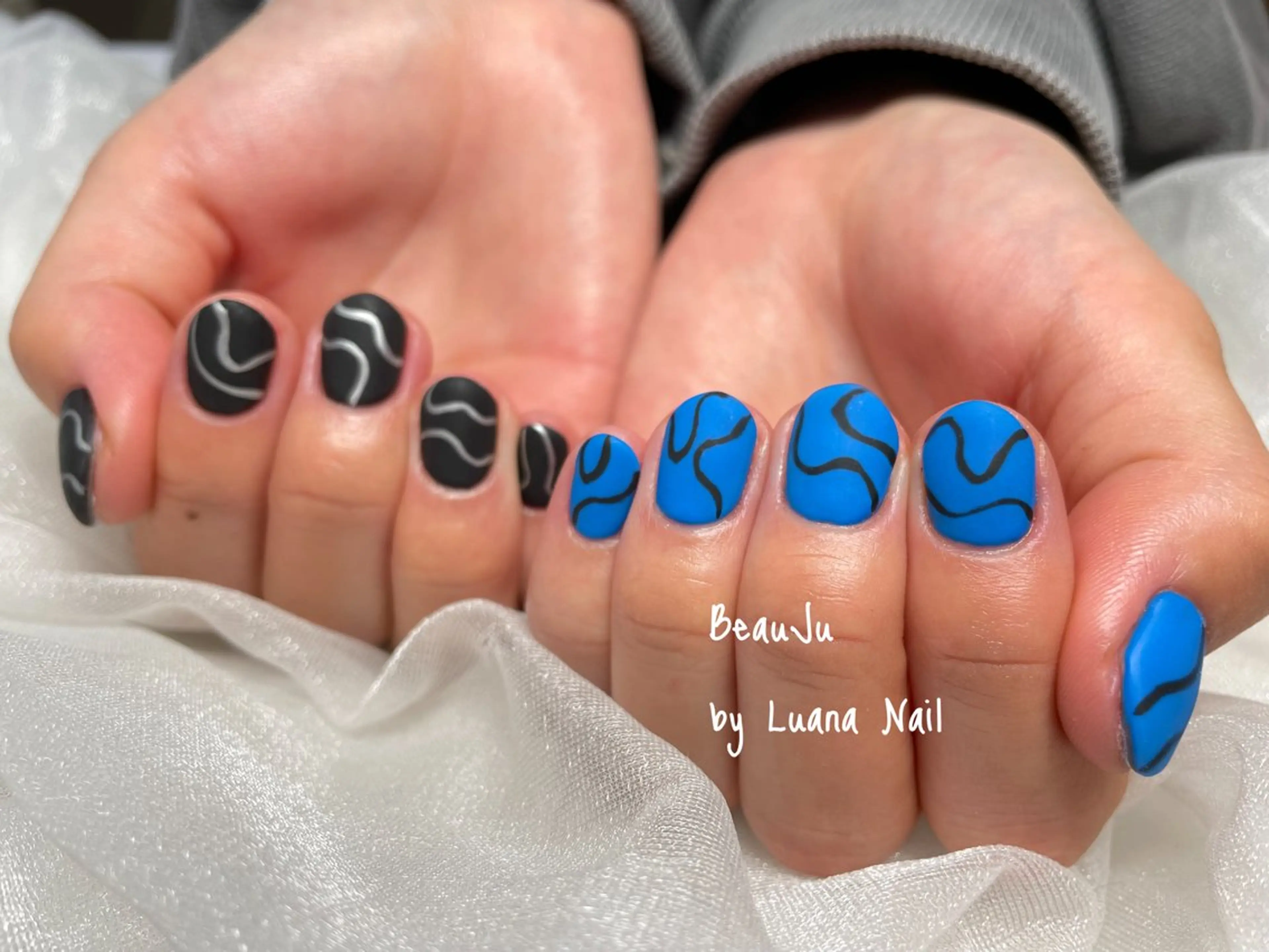 ネイル マットネイル ハンドネイル BeauJu by Luana Nailのネイルデザイン