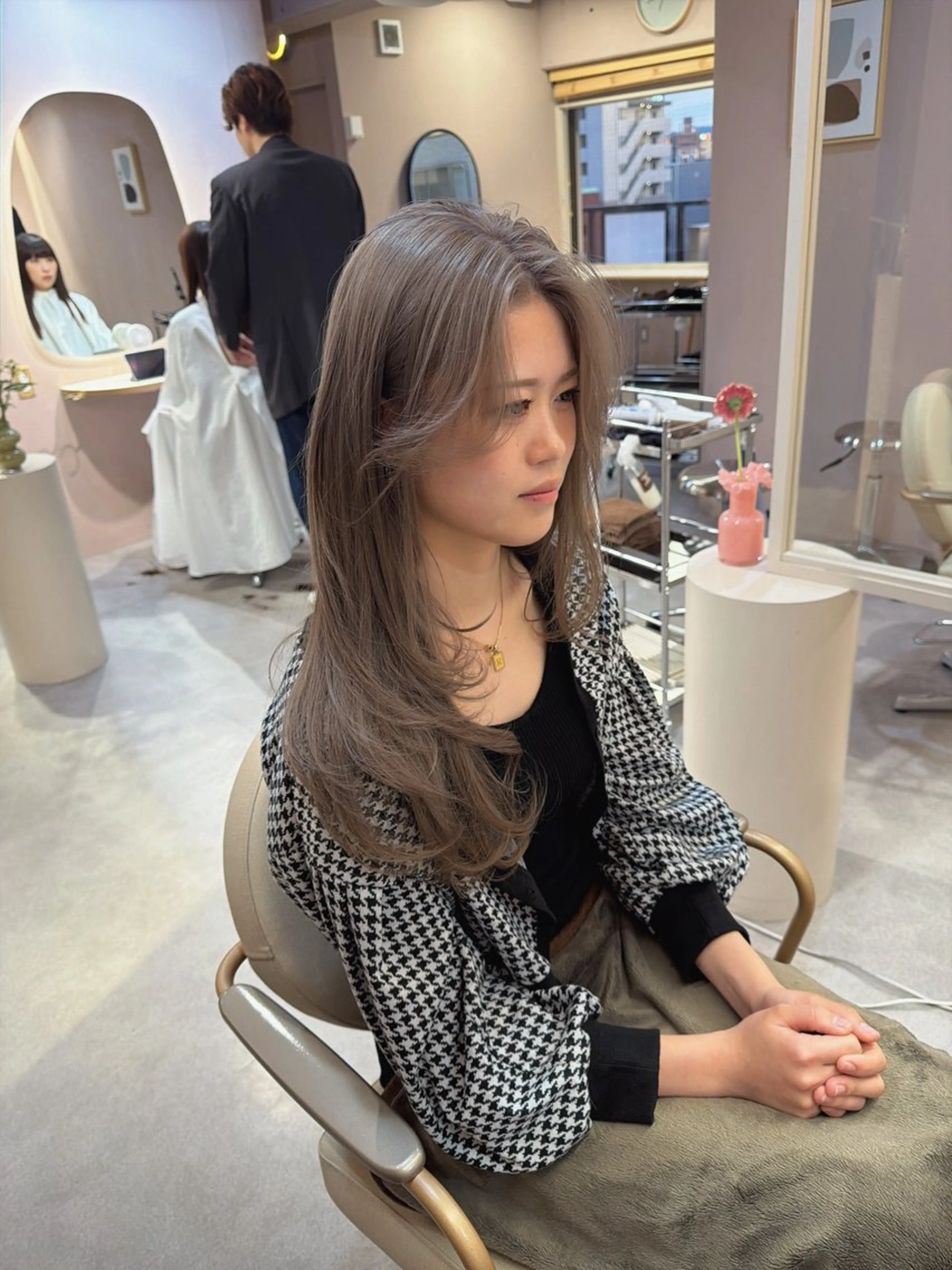 ロング ロングレイヤー レイヤーカット ロング 宮里 蓮生のヘアスタイル
