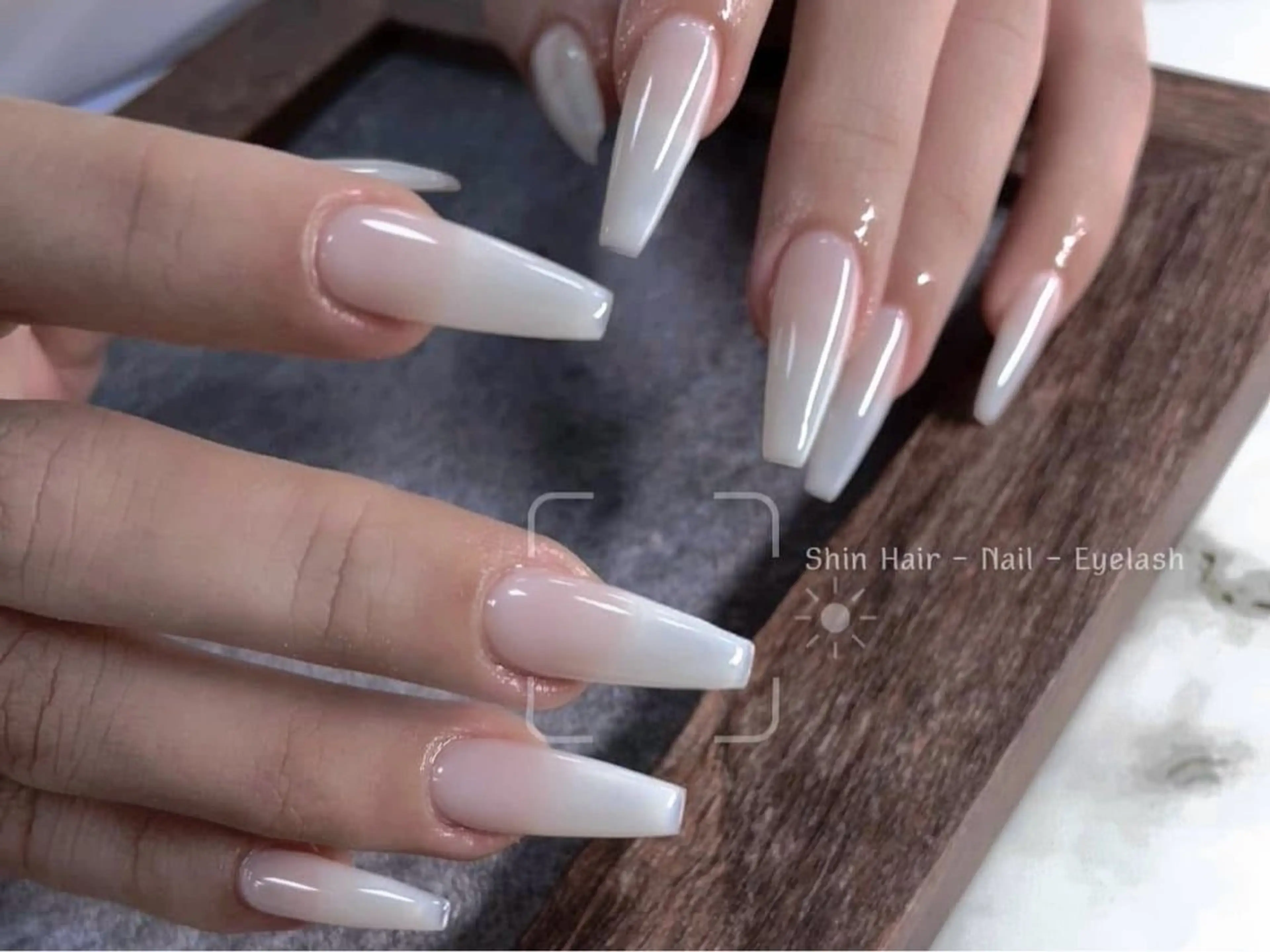 ネイル Mira Nail Studioのネイルデザイン