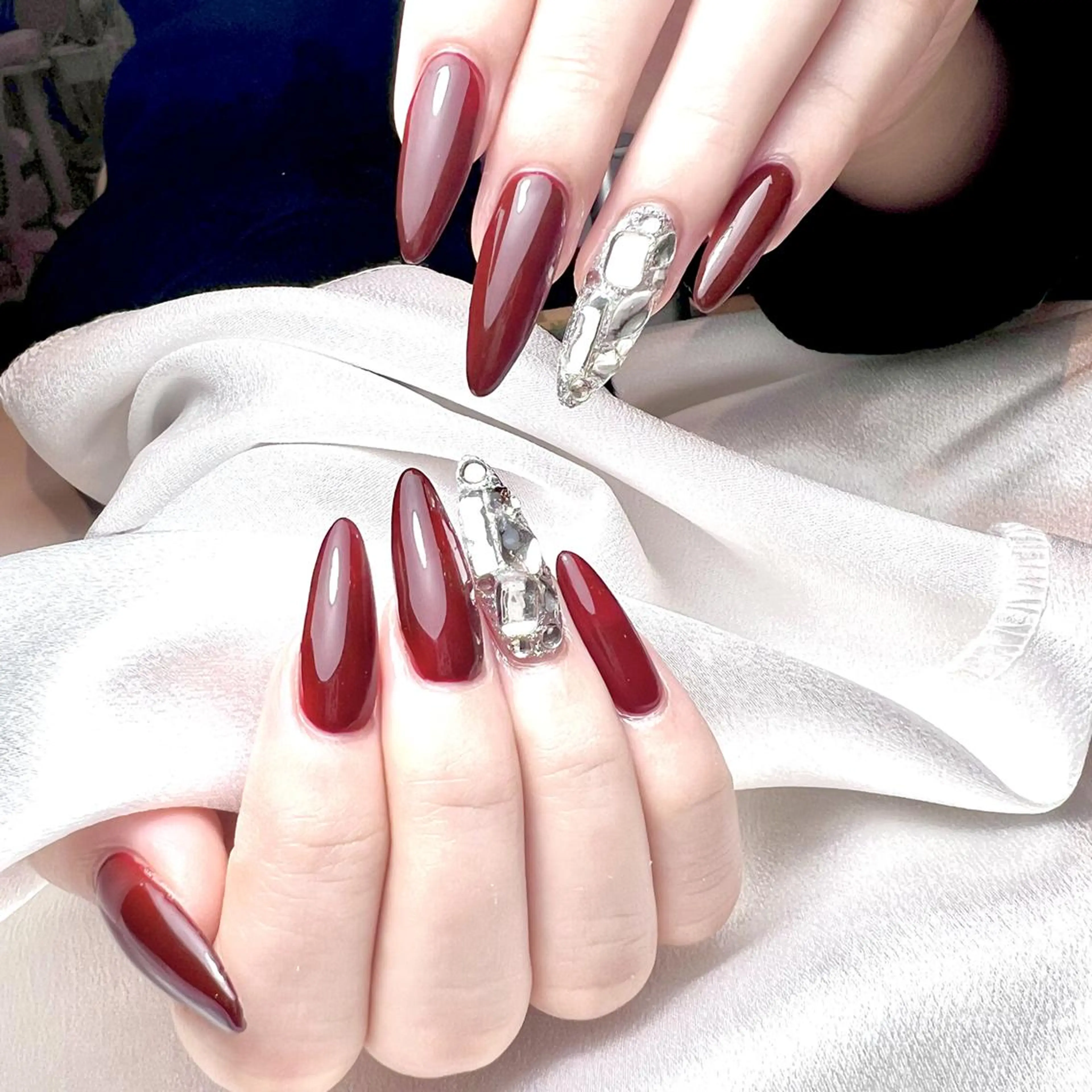 ネイル ハンドネイル RAFFINE haru🦋🩵のネイルデザイン