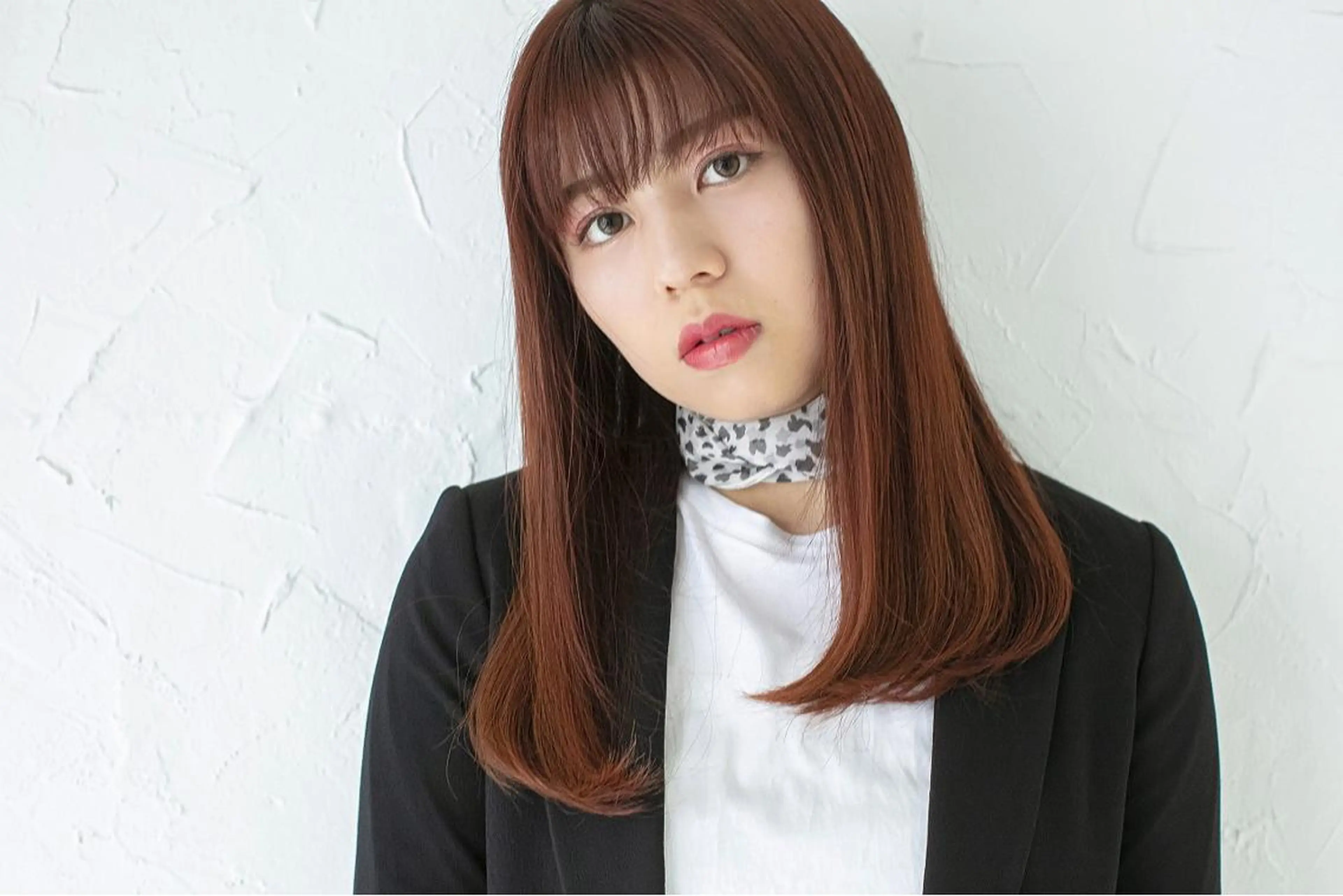 ロング カラー オリーブ/アッシュ やわらか透明感カラーのヘアスタイル