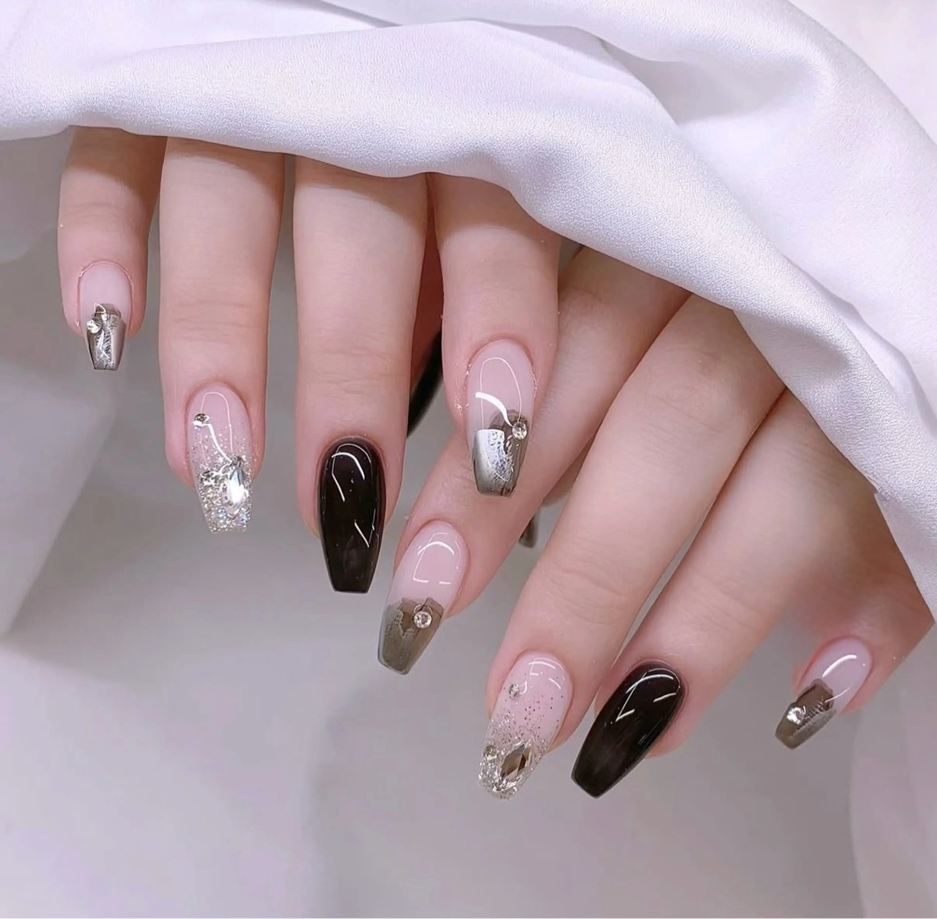 ネイル NailSalon✨ Écrinエクランのネイルデザイン