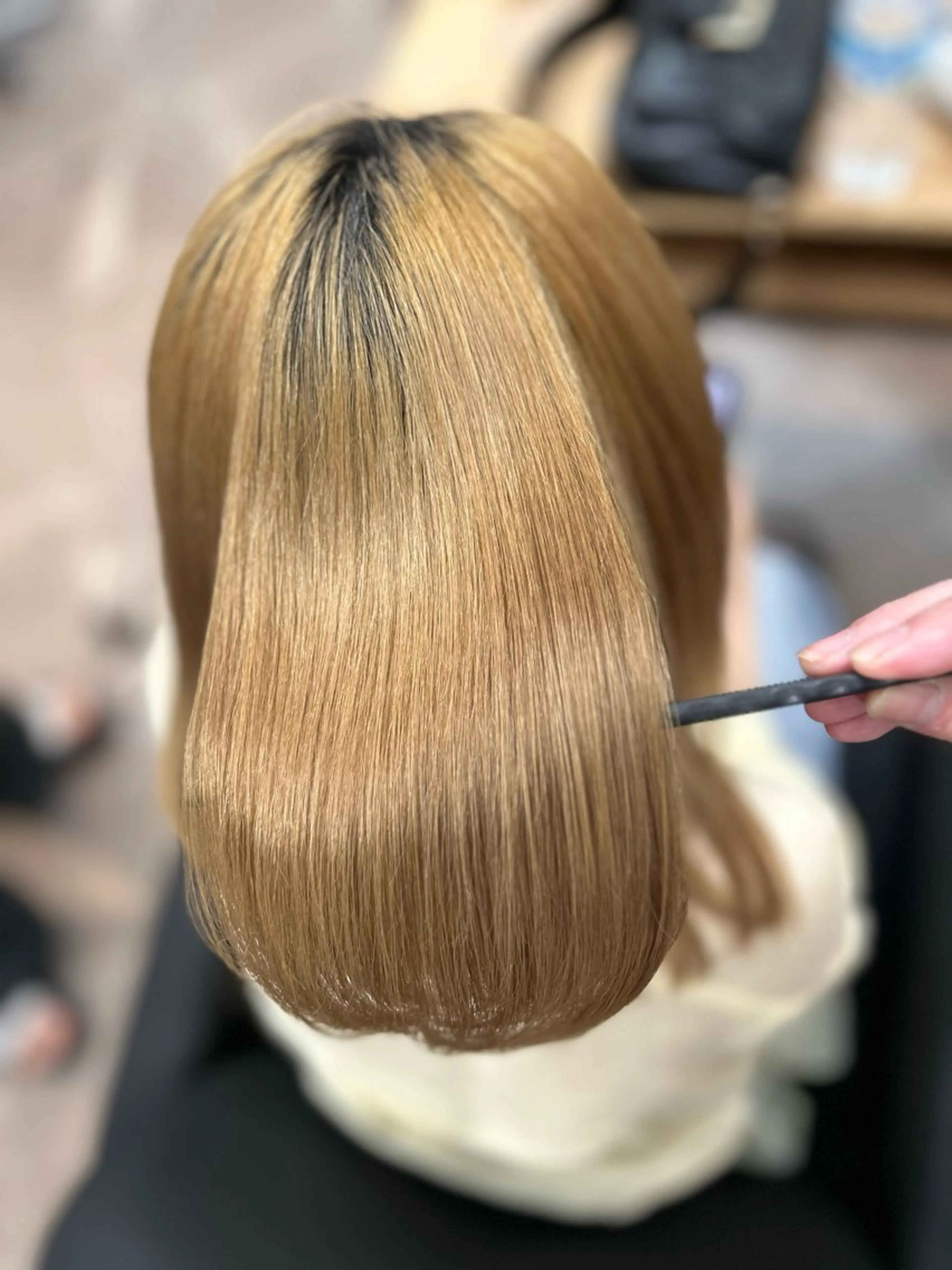 ミディアム レイヤーカット カット 縮毛矯正 トリートメント 野村 泰平のヘアスタイル