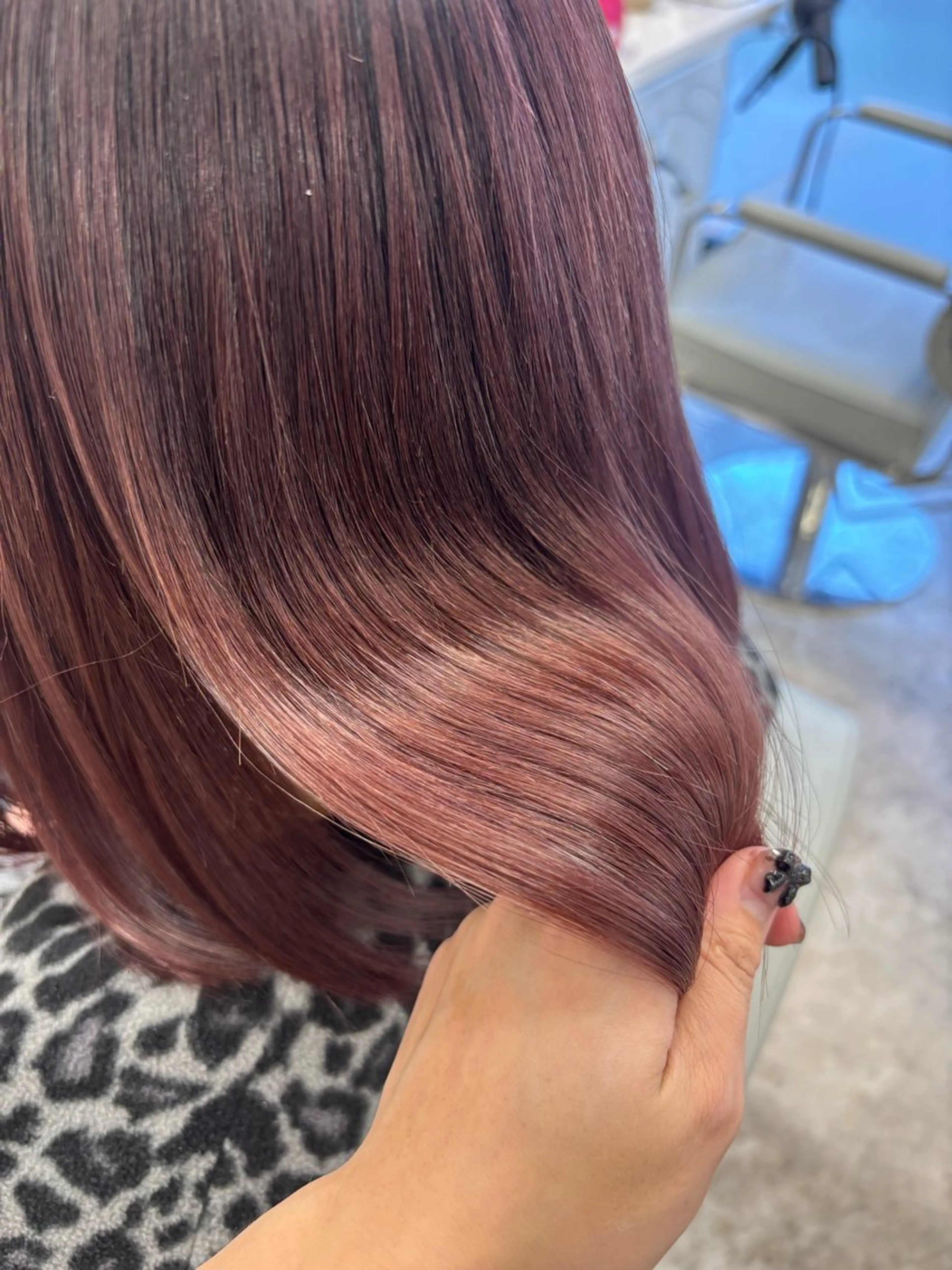 ミディアム カラー カット ヘアカラー トリートメント makoto⌇レイヤ ー⌇艶カラー🍒‎のヘアスタイル