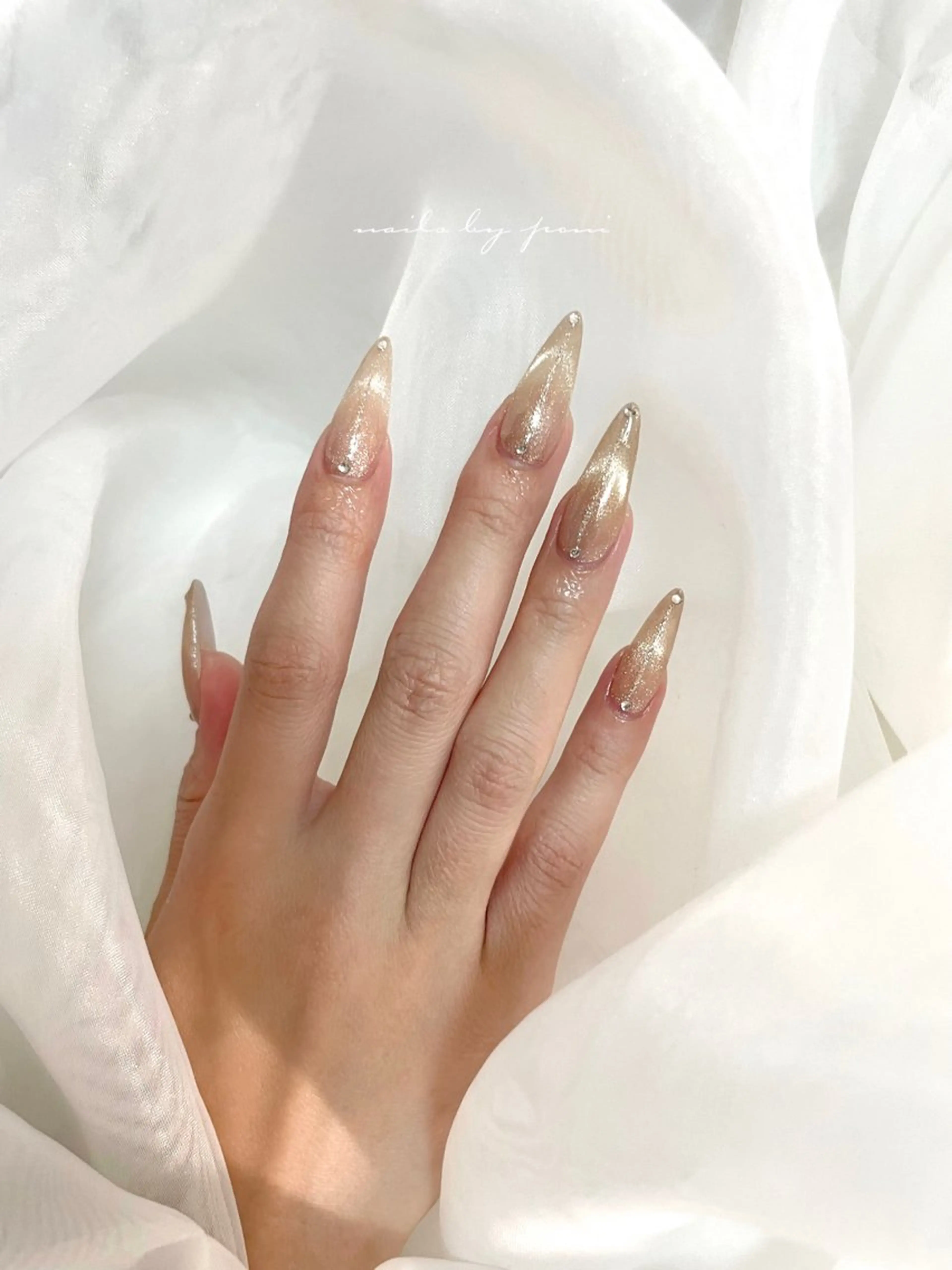 ネイル NEW MOON takahoのネイルデザイン