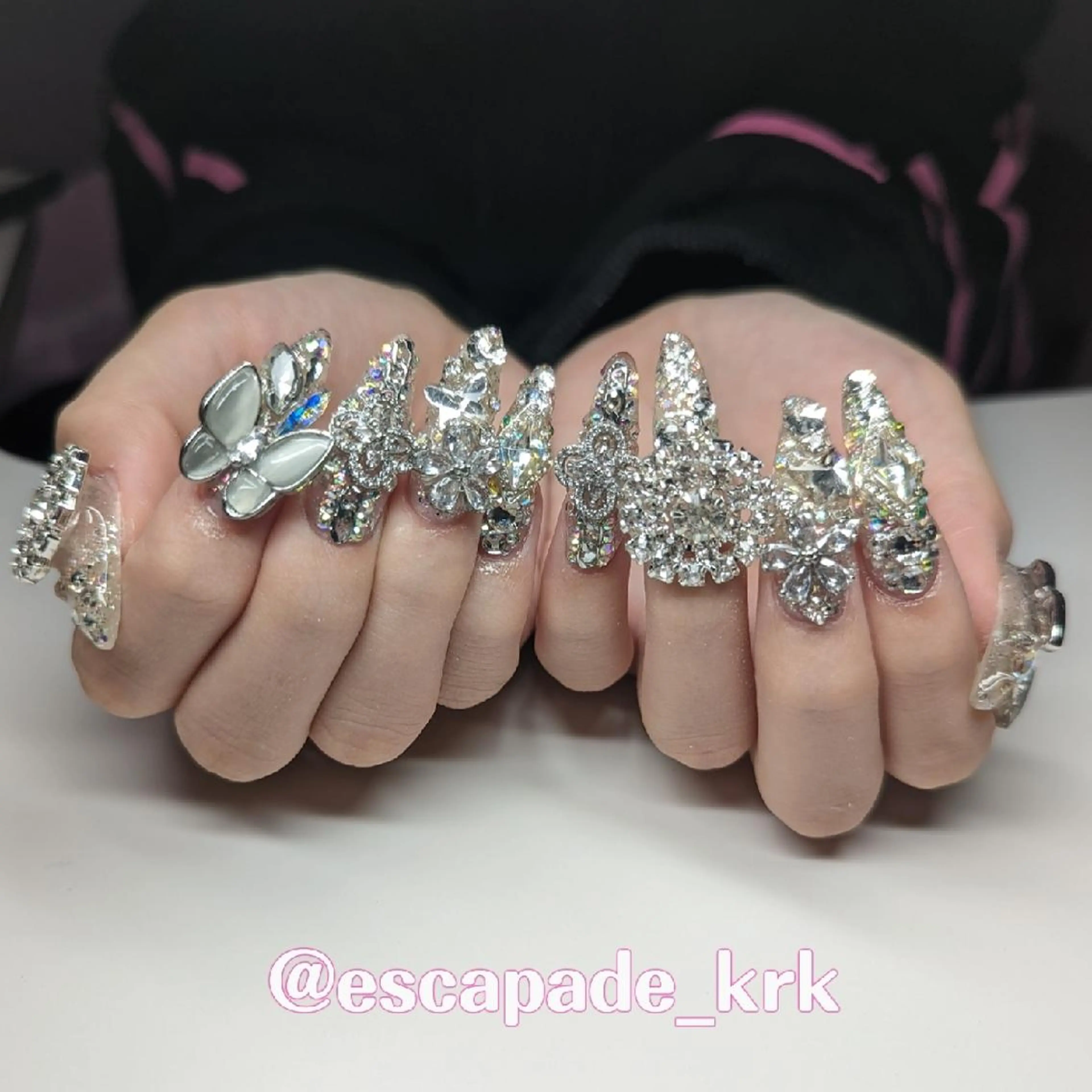 セミロング ネイル ハンドネイル クロキ 。のネイルデザイン