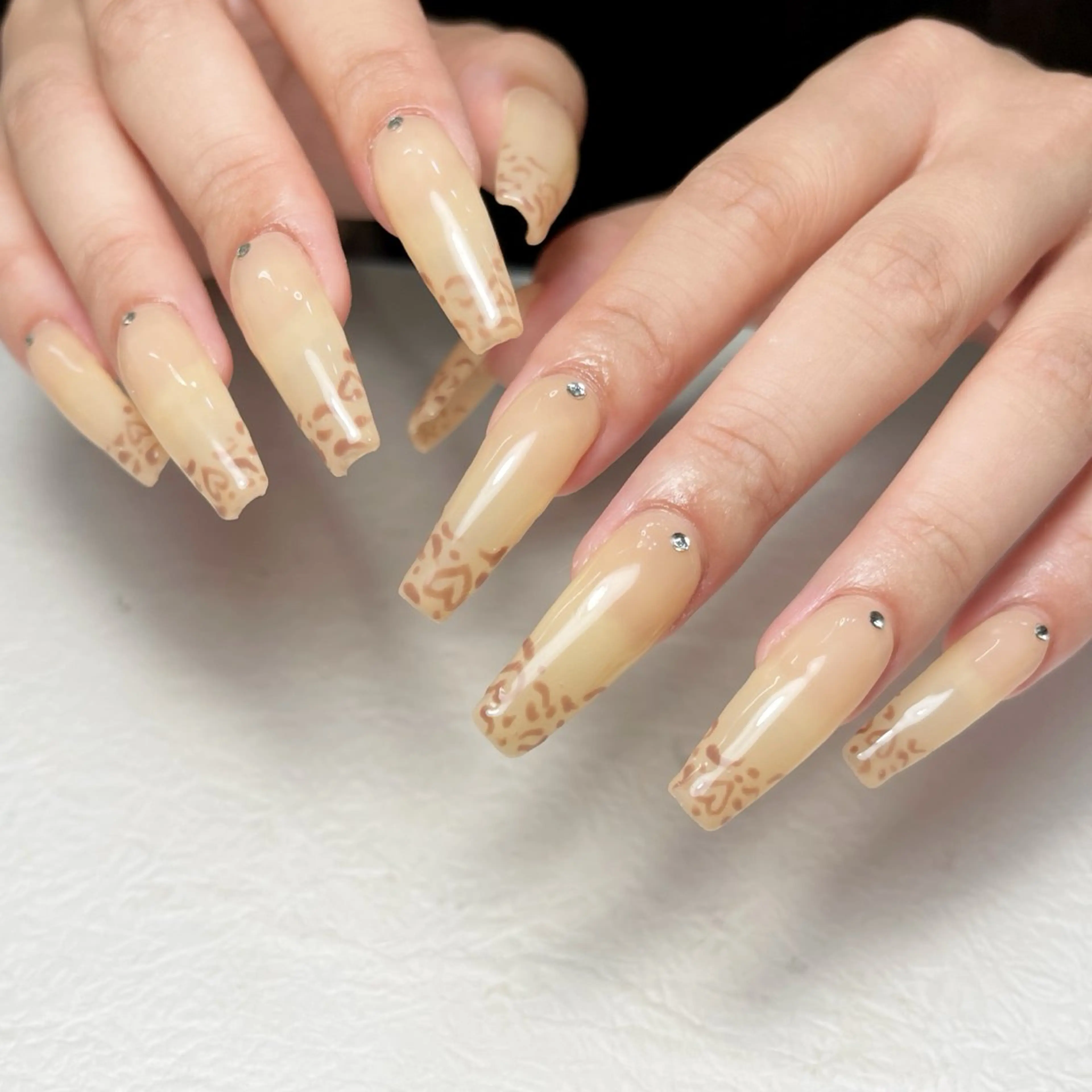 ネイル アニマル柄 アートネイル フットネイル フレンチネイル ジェルネイル ハンドネイル Y nail なんば堀江店のネイルデザイン