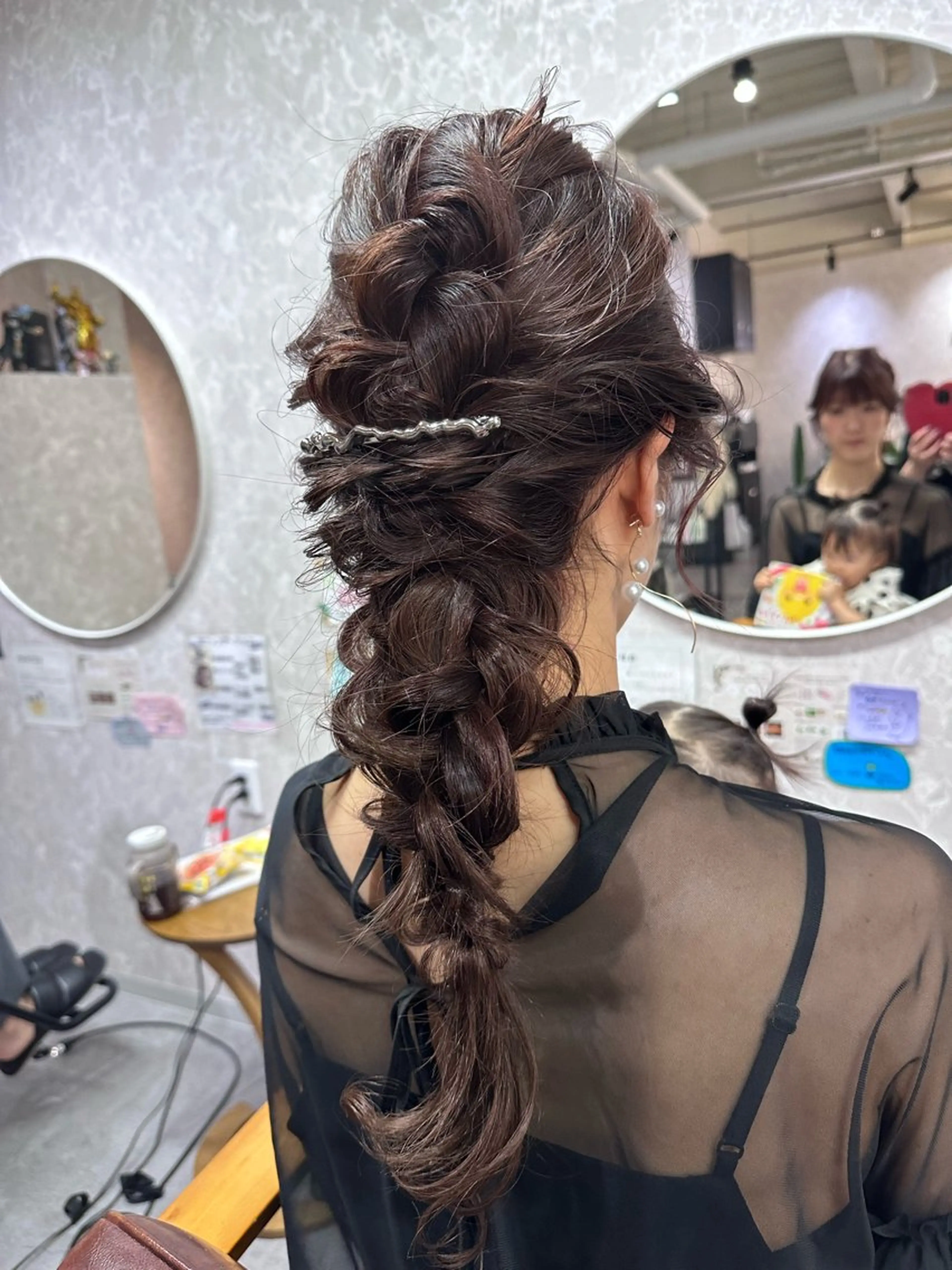 ロング ヘアアレンジ 横田 ひかるのヘアスタイル