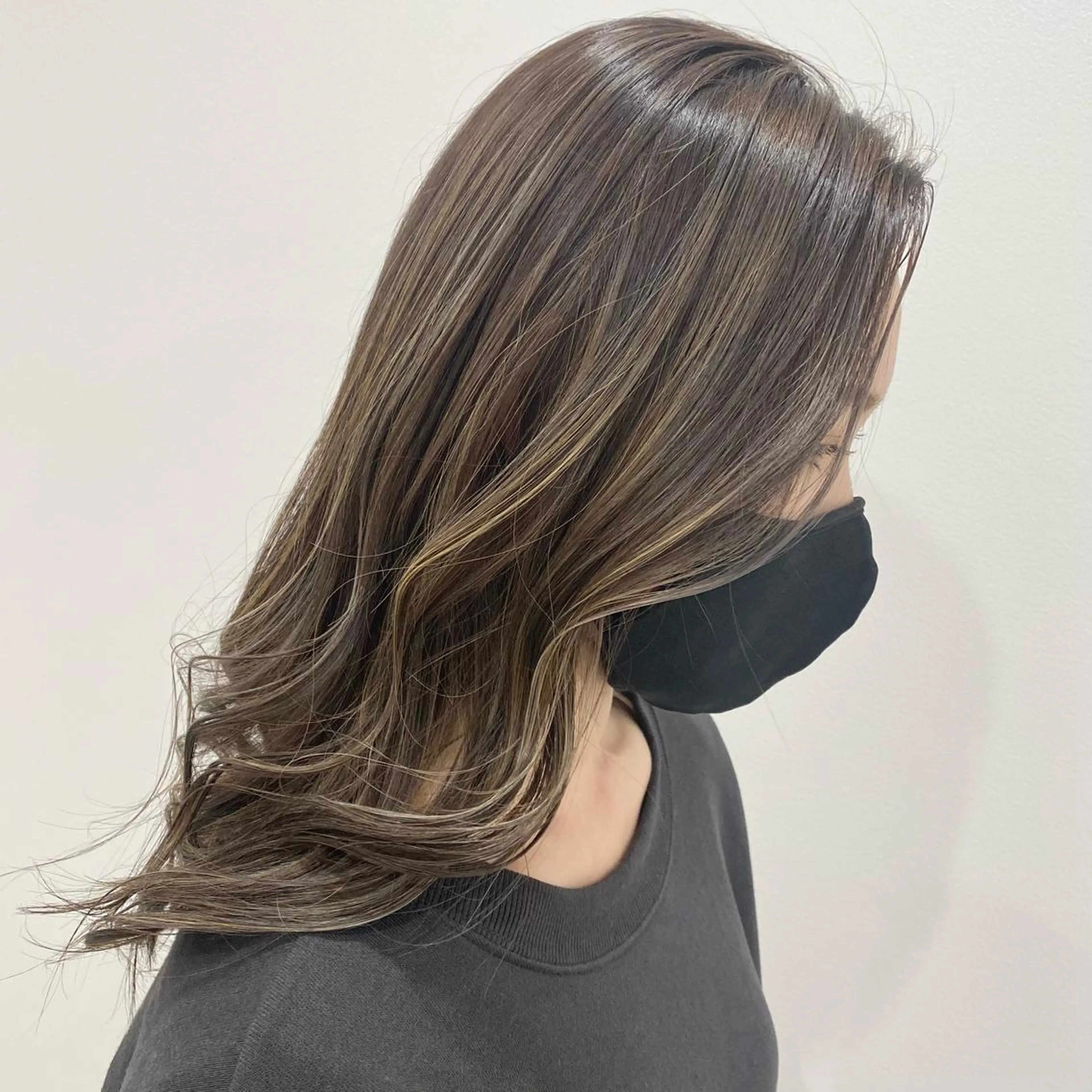 ロング カラー マンツーマン女性 美容師 奏のヘアスタイル