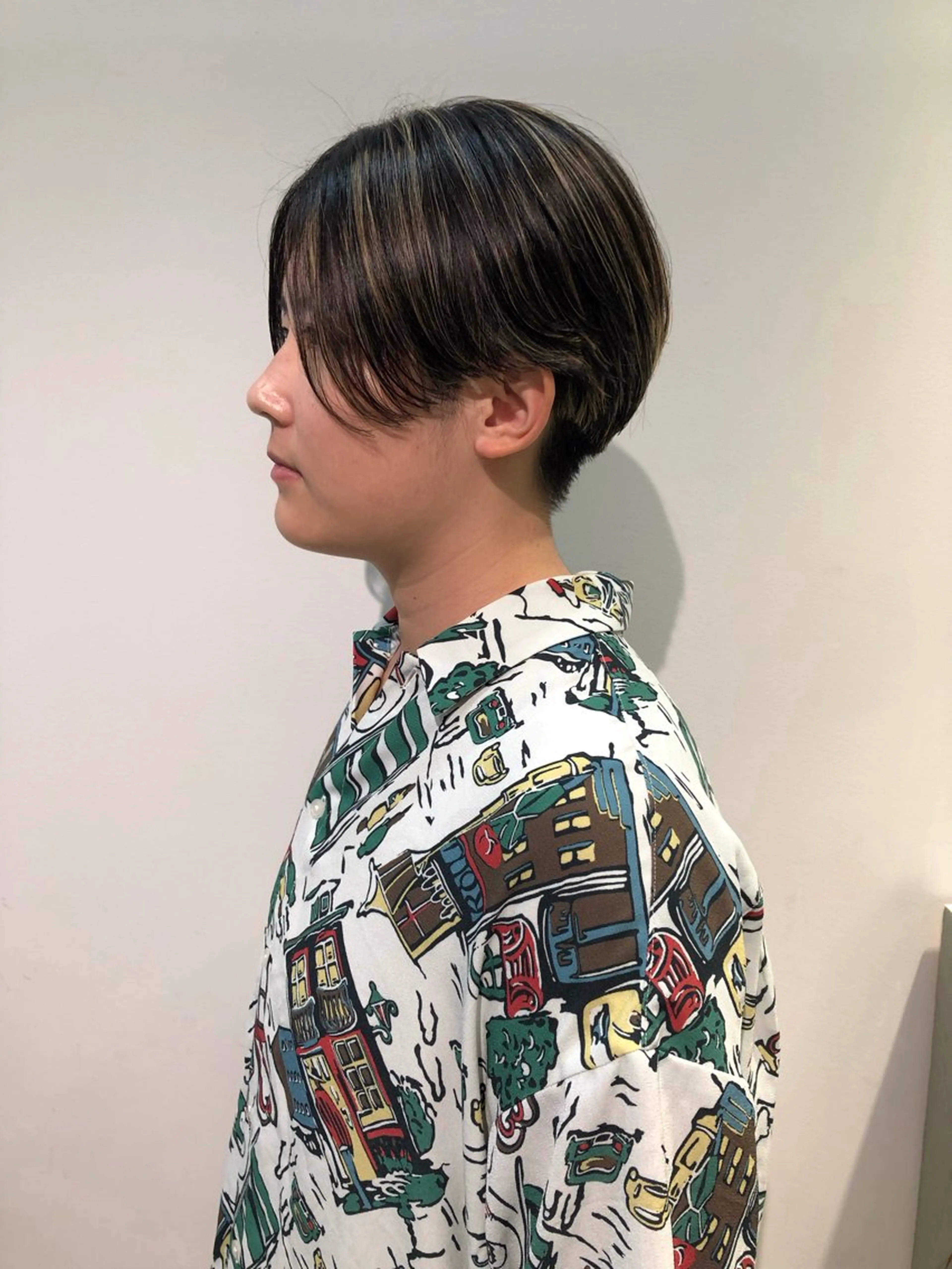 ミディアム カラー ハイライトカラー ハイライト カット ヘアカラー トリートメント ボブレイヤー/ カラー診断/Amiのヘアスタイル