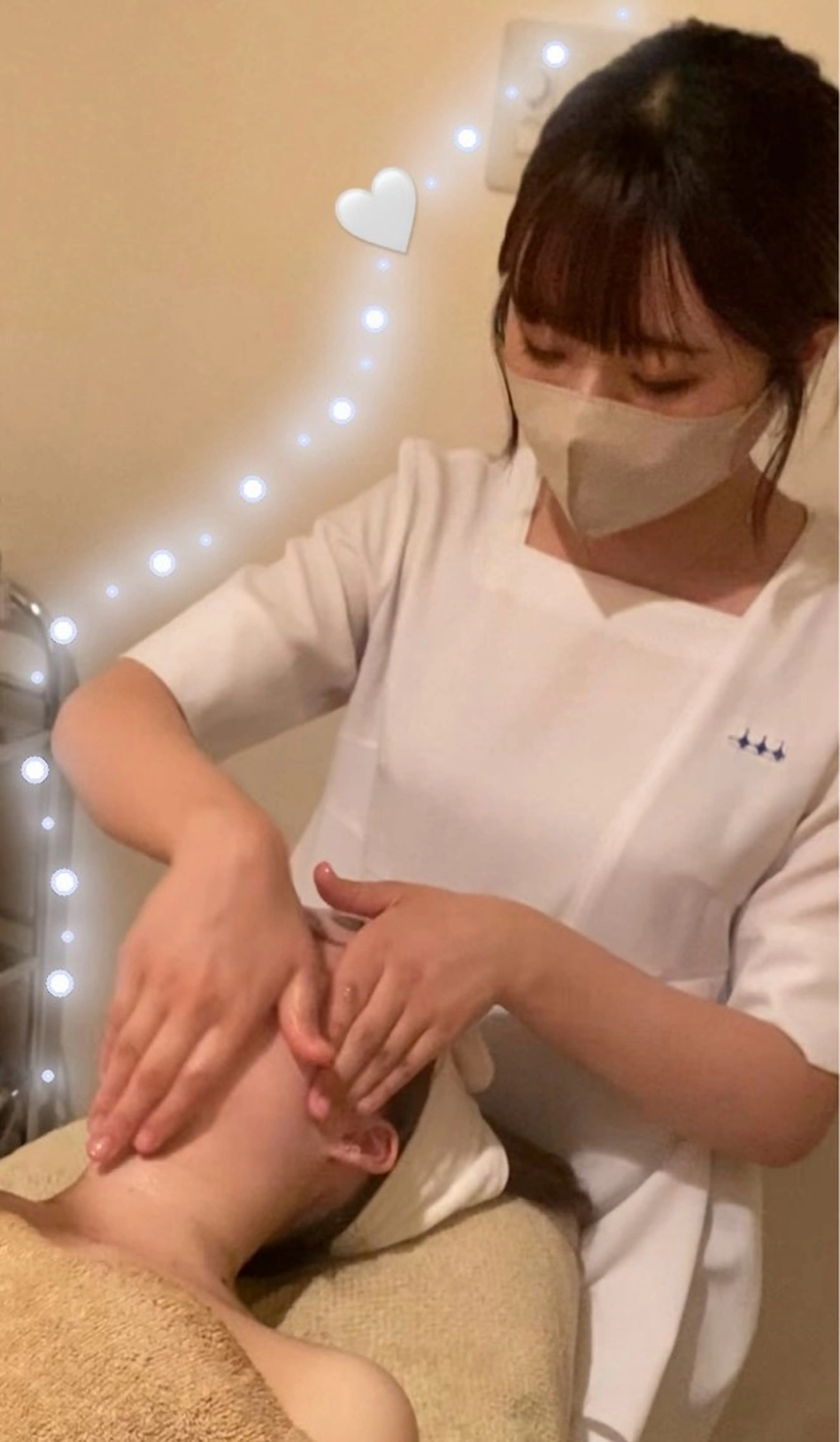 【完全無料🌷】　　　　　　　　　　　　　　　　　　　フェイシャルマッサージ！！！の写真