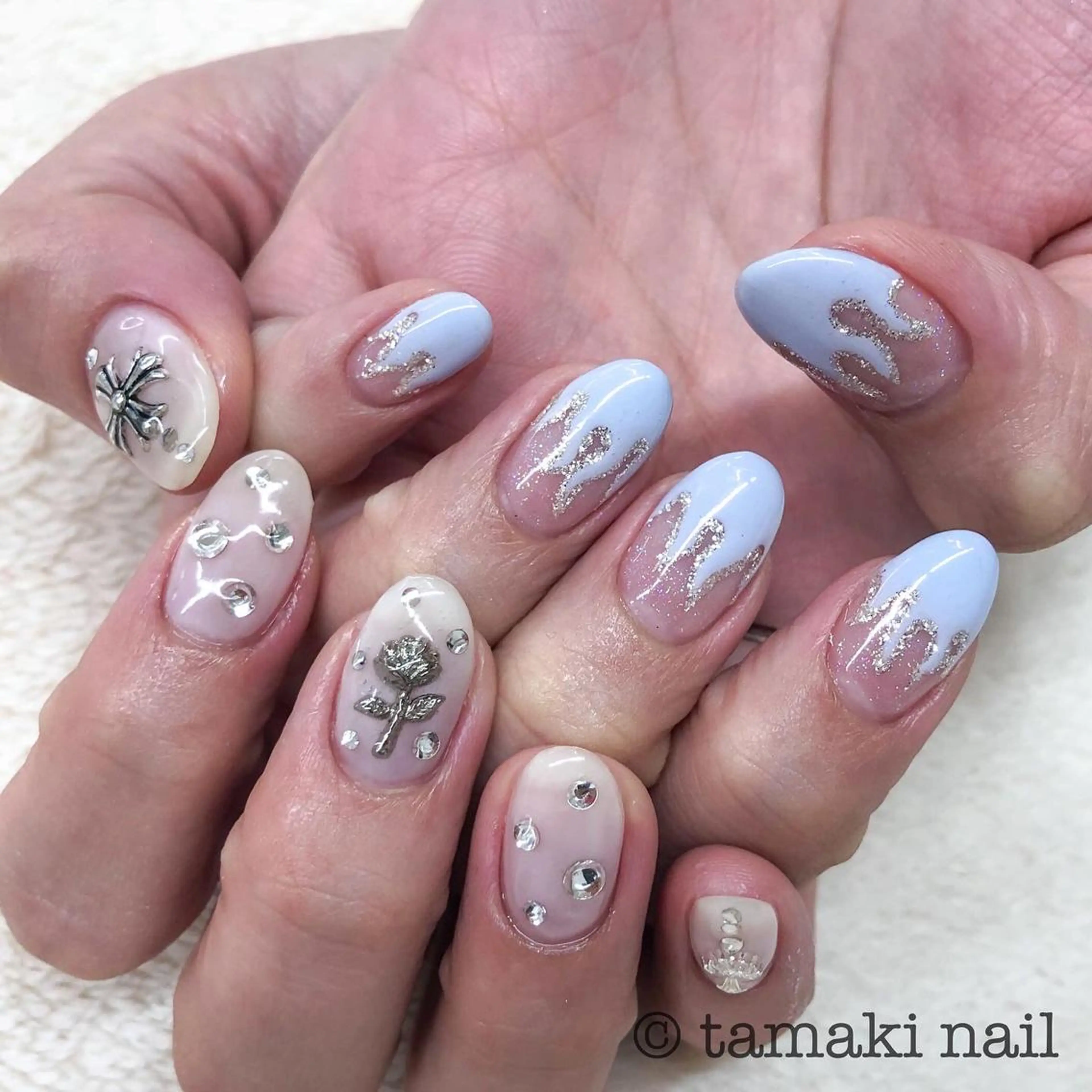 ネイル ブルー ハンドネイル MAYME所属・MAYME TAMAKIのネイルデザイン