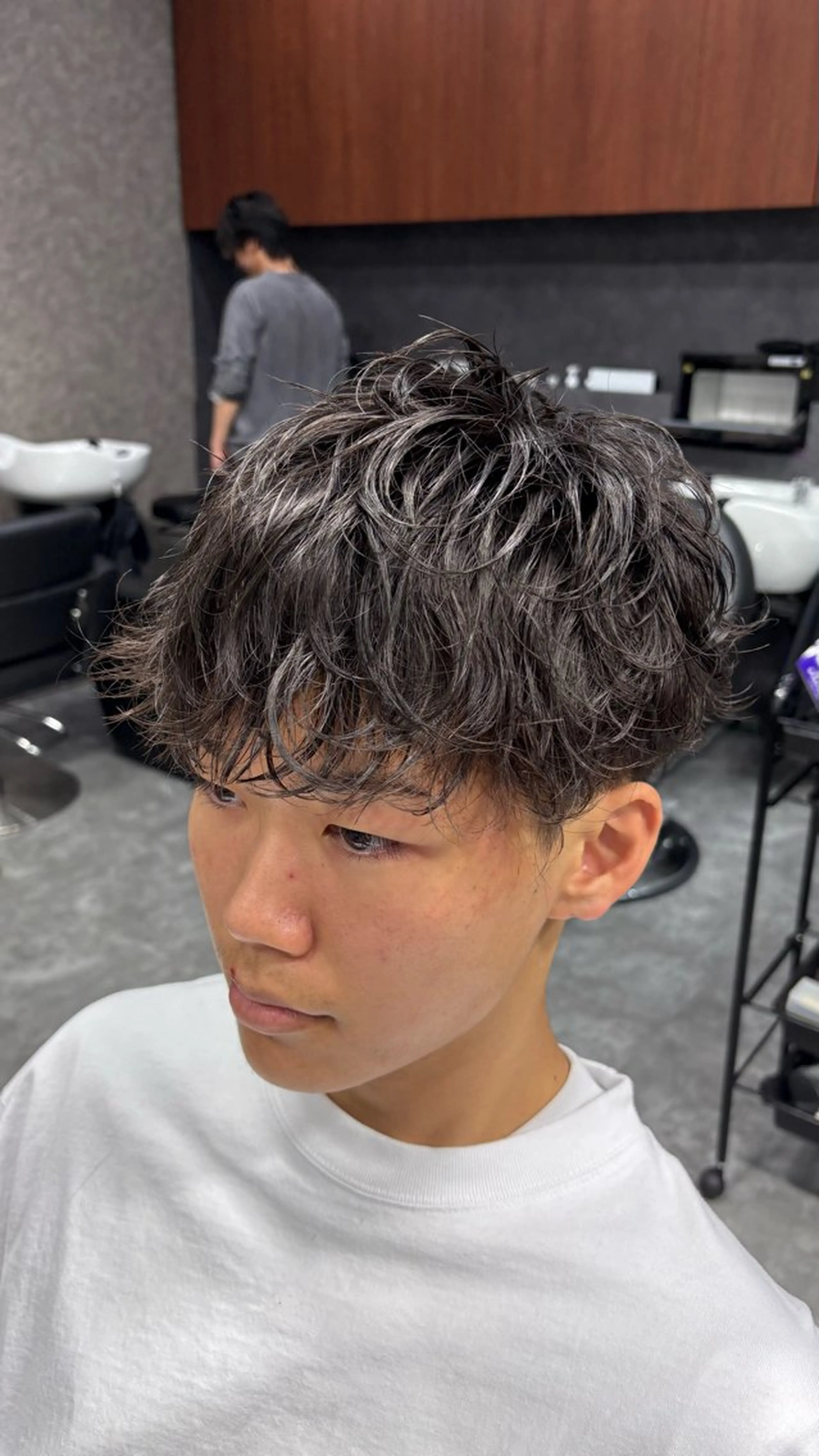 パーマ メンズ センターパート フェザーパーマ メンズパーマ ニュアンスパーマ カット パーマ メンズカット/パー マ/川越/成田最のヘアスタイル