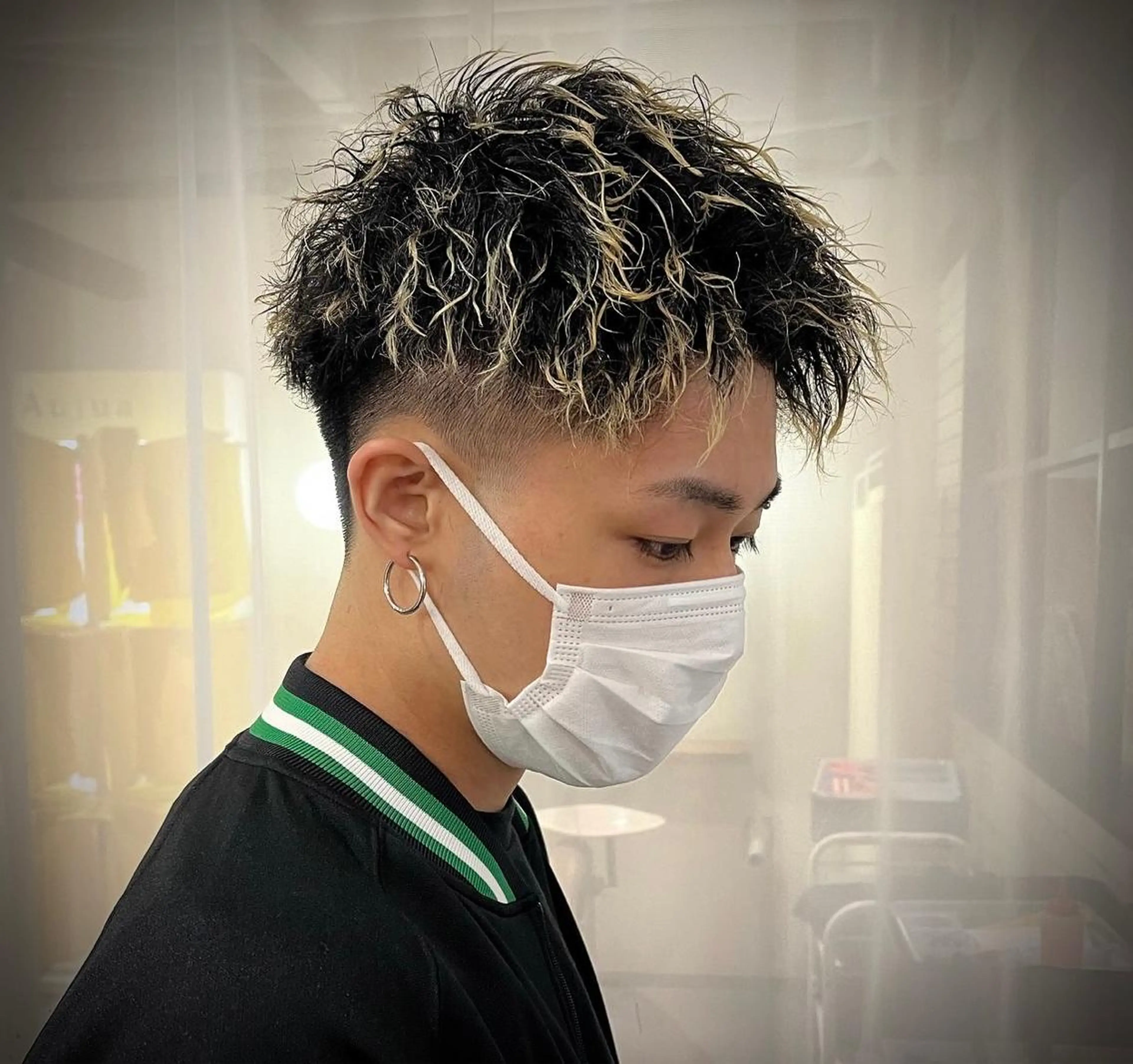 ショート カラー パーマ メンズ アイブロウ メンズパーマ メンズアイブロウ 京都駅メンズカット/ パーマ/Keigoのヘアスタイル