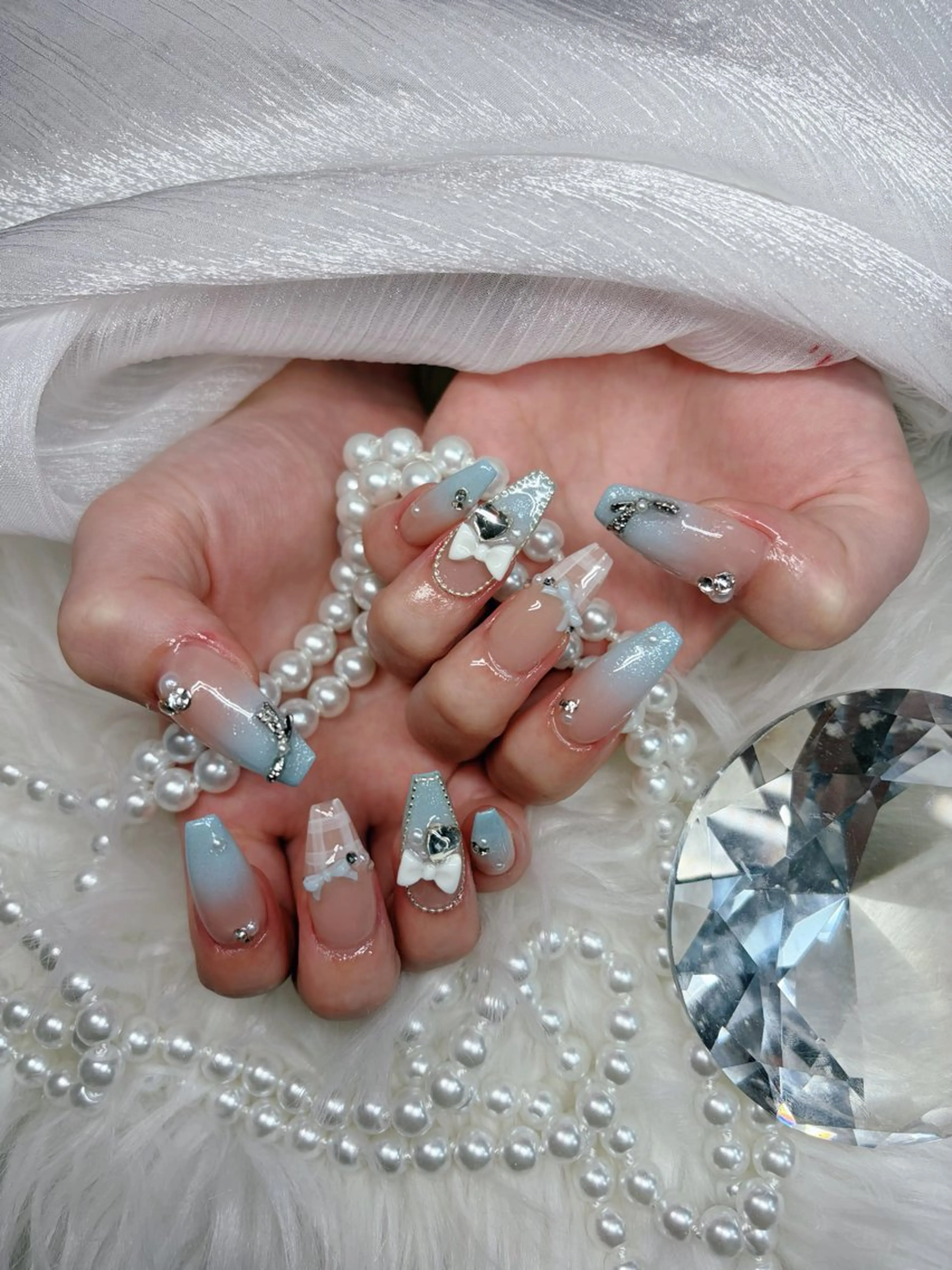 ネイル アートネイル オーロラネイル チークネイル 長さ出し フットネイル ハンドネイル Chan nailsのネイルデザイン
