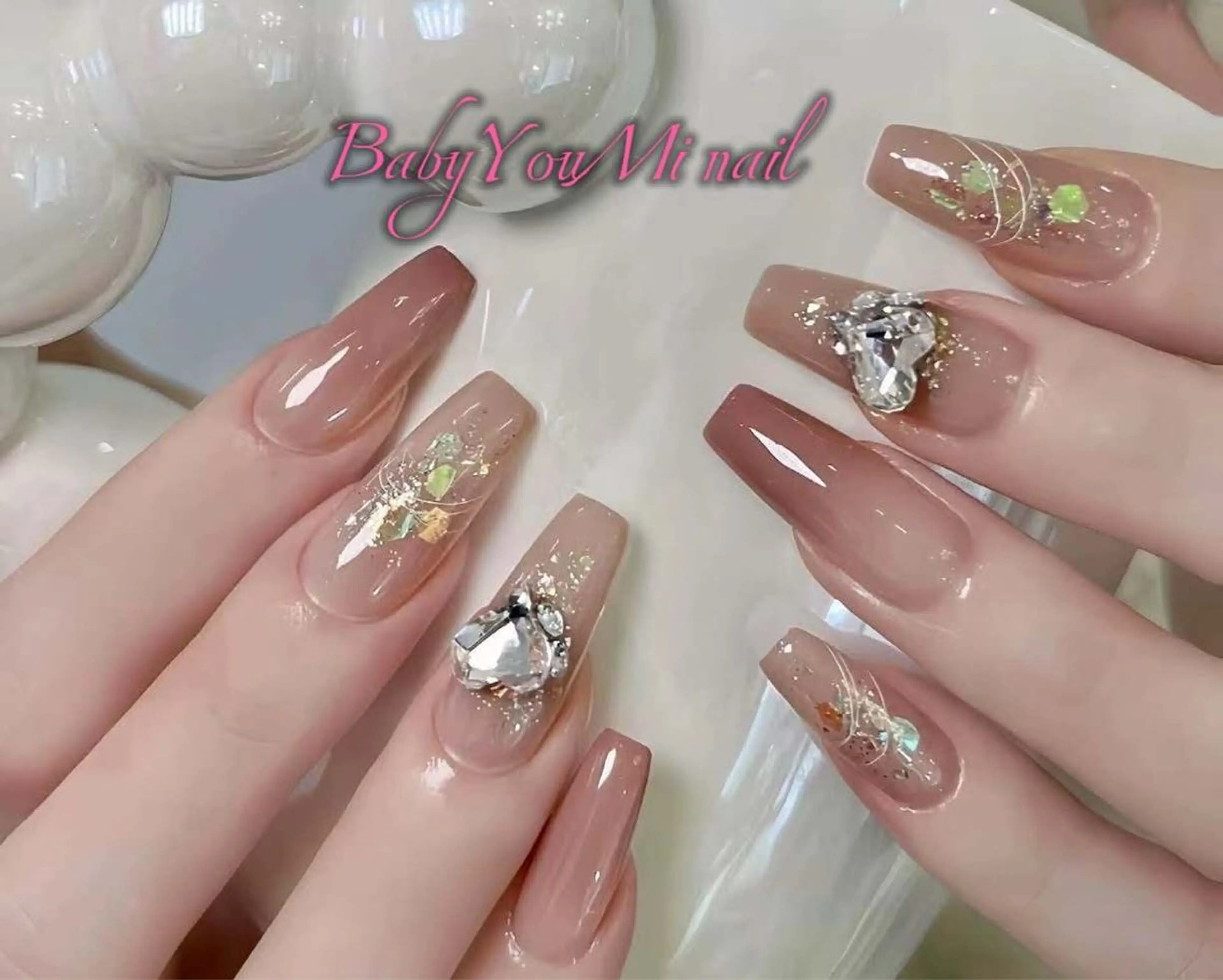 ネイル オーロラネイル フラワーネイル フットネイル フレンチネイル ジェルネイル ハンドネイル 相沢 さやかのネイルデザイン