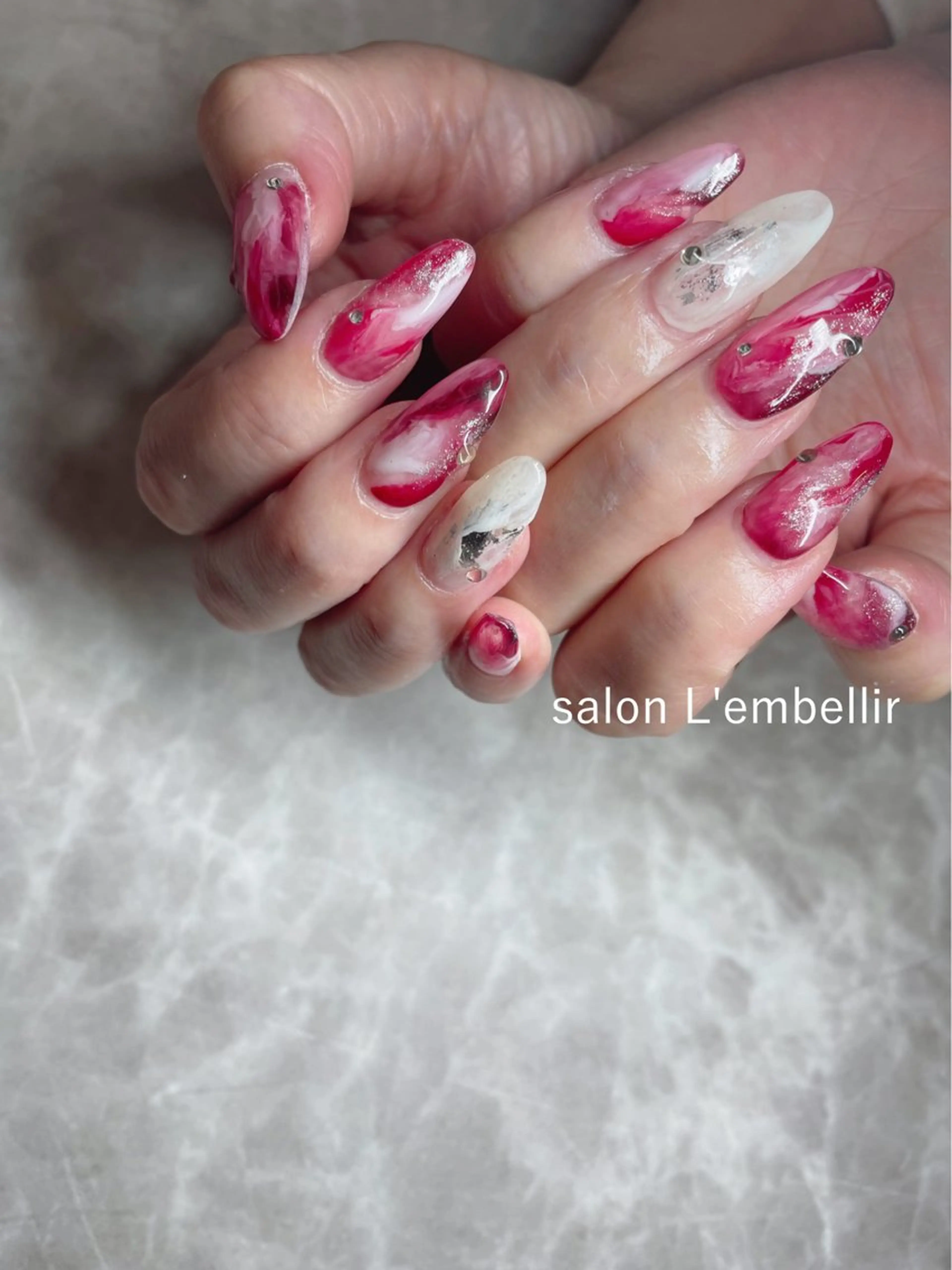 ネイル ニュアンスネイル salon L'embellirのネイルデザイン