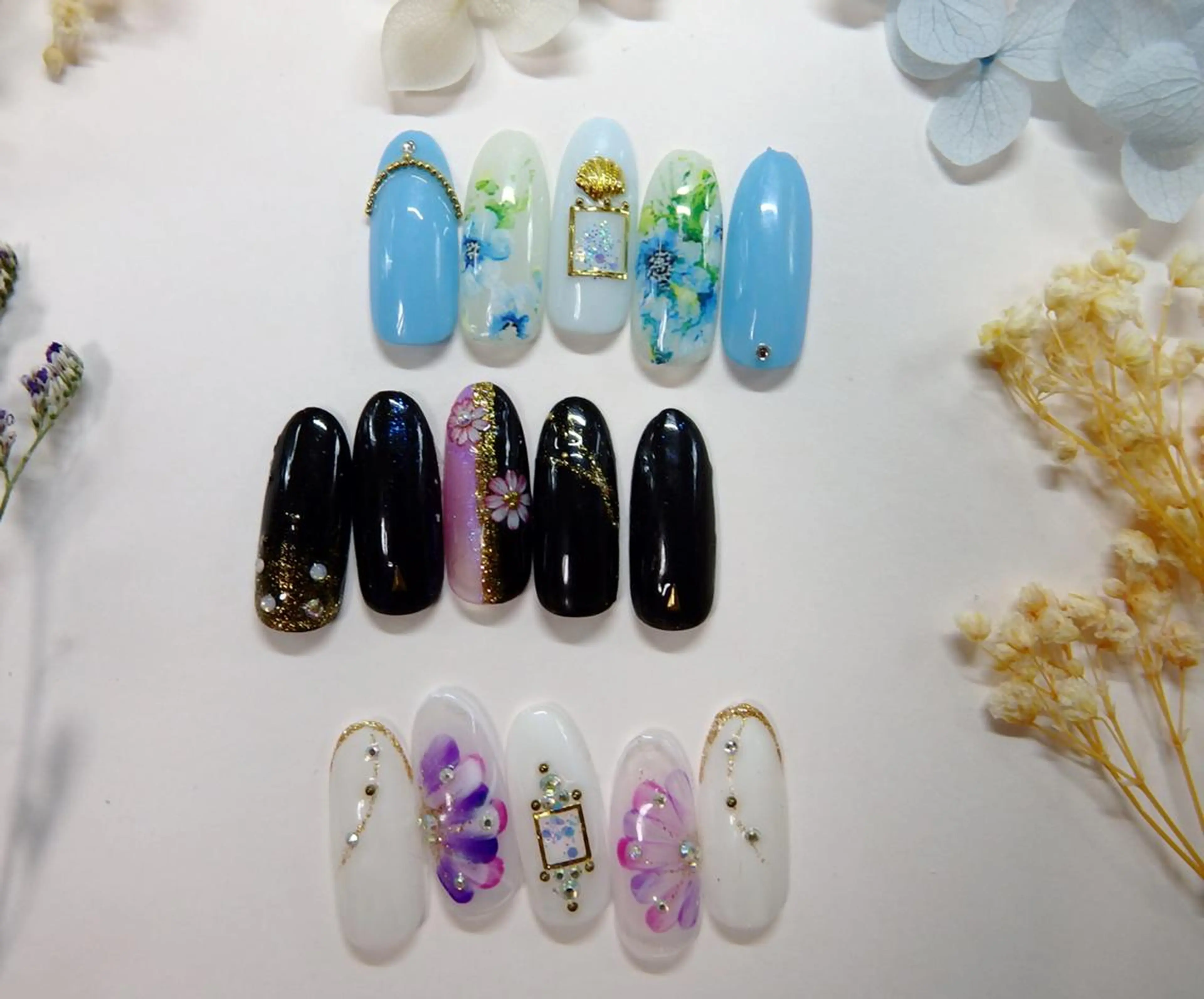 ネイル AB マツエクネイルサロンのネイルデザイン