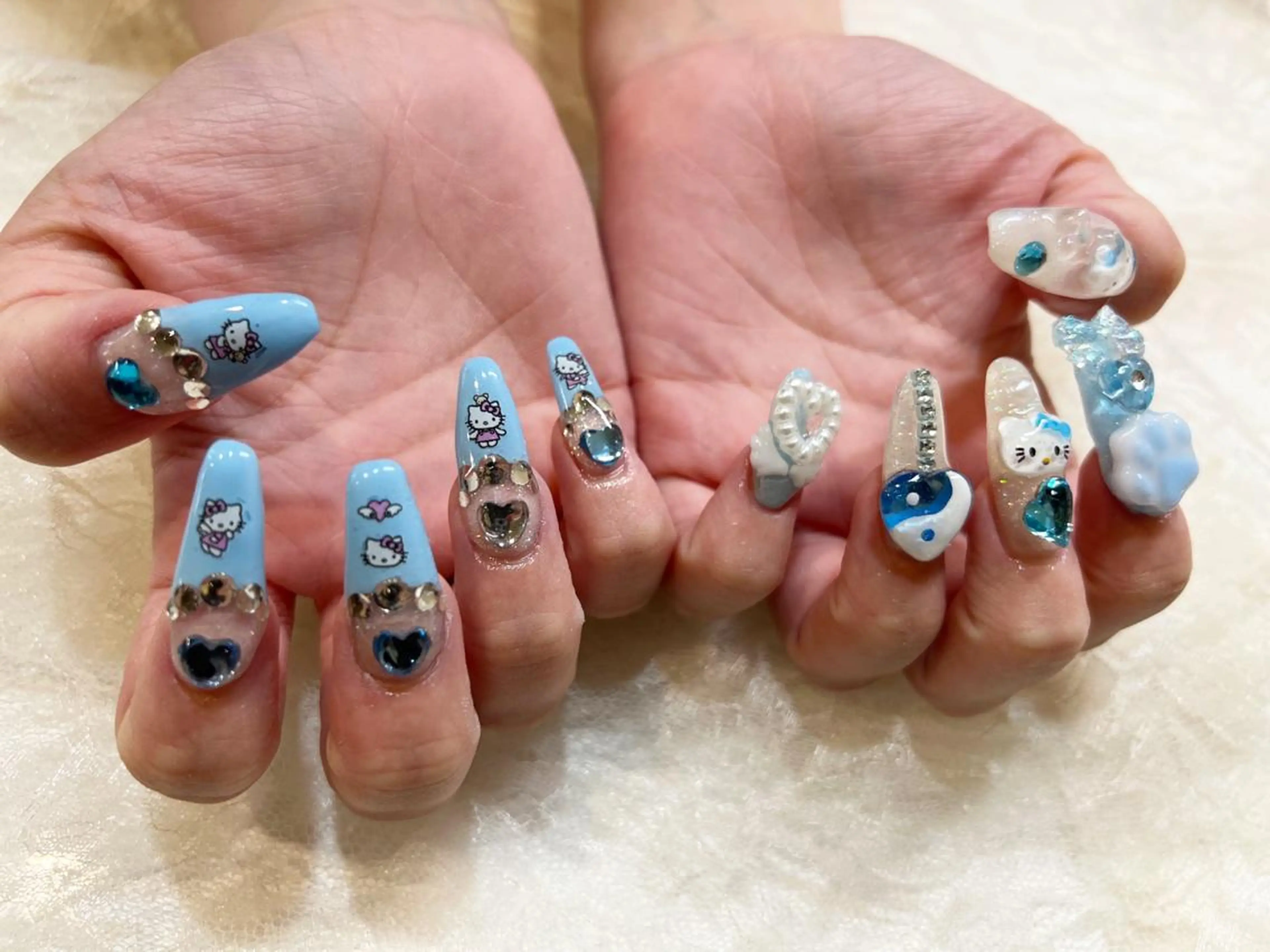 ネイル 持ち込み nailist yuiのネイルデザイン