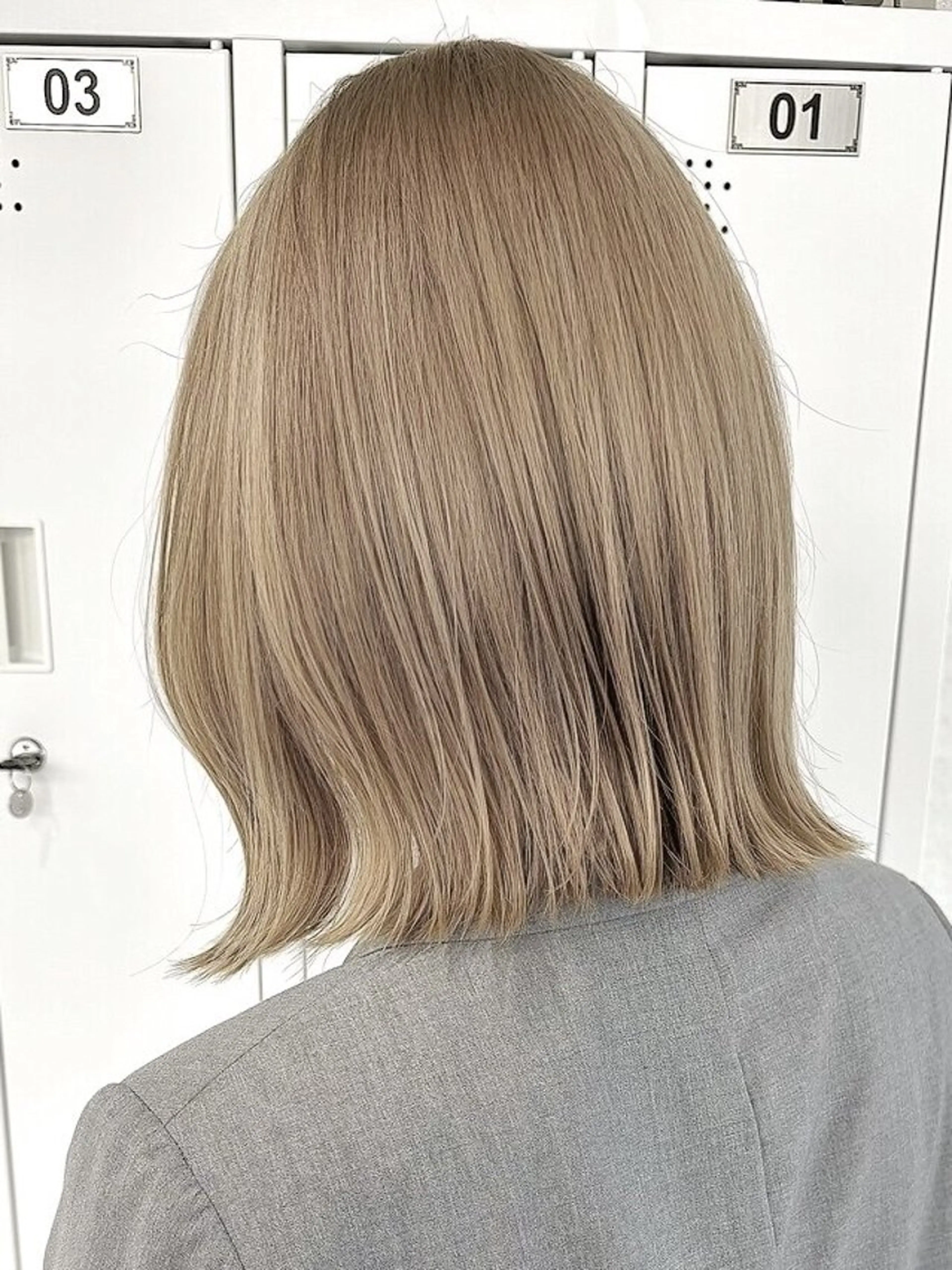 ミディアム すずか ／艶感カラー🪽🫧のヘアスタイル